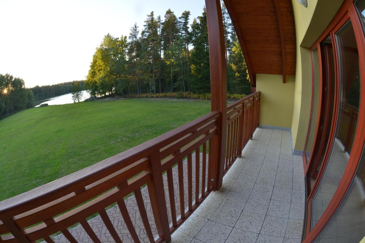 Apartment with Balcony photo 1