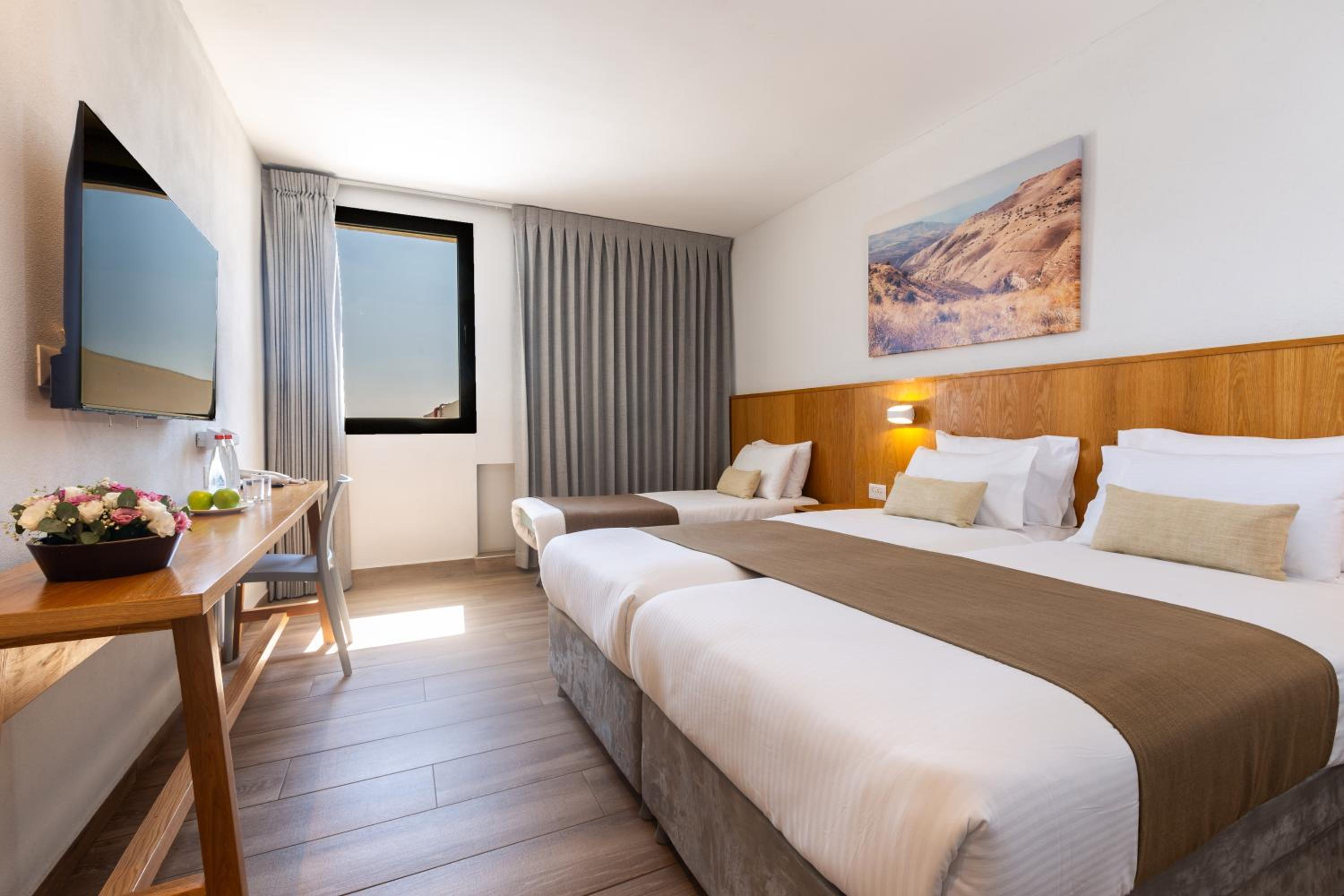 Standard Triple Room - Photo 1