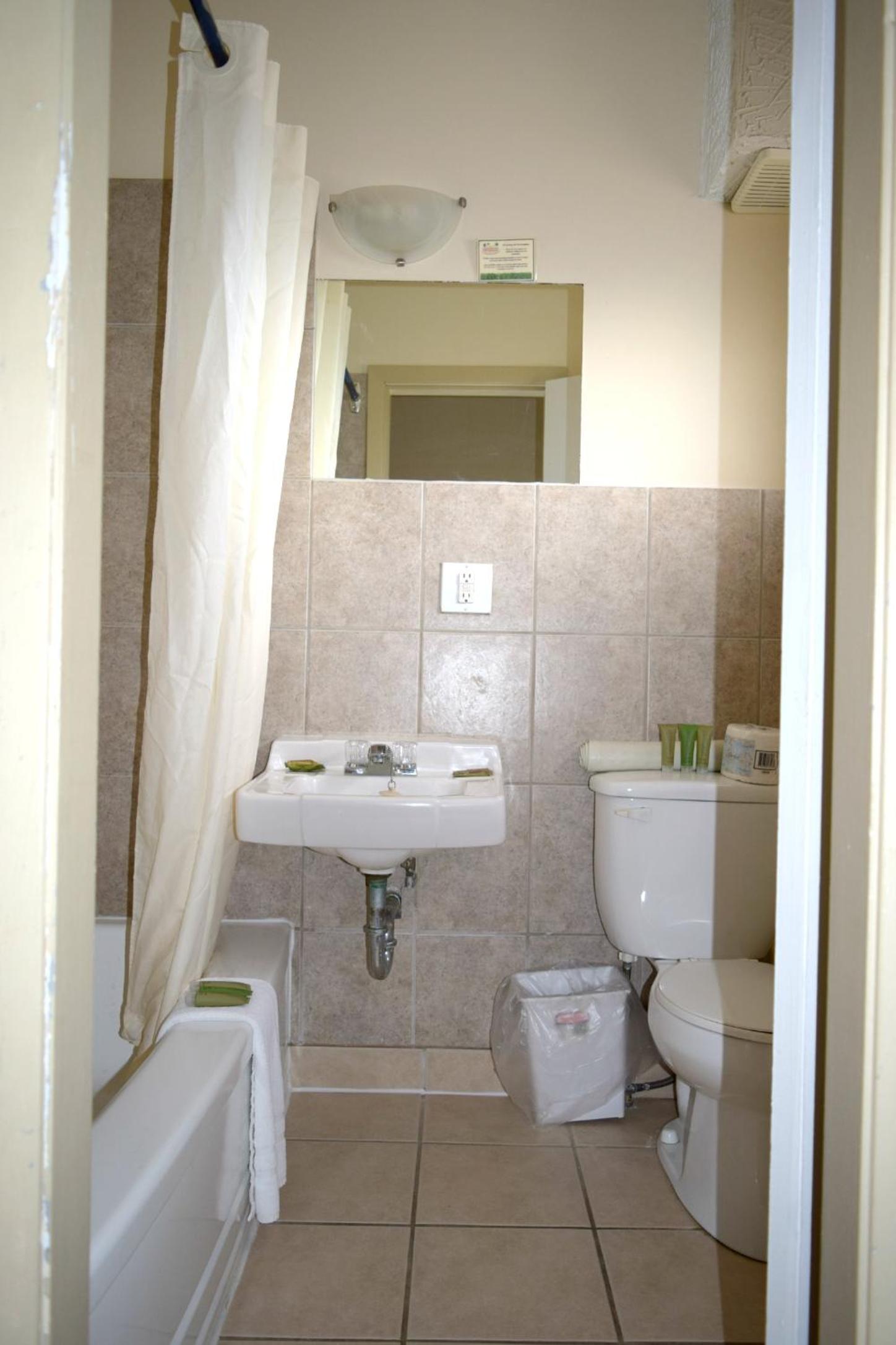 Two-Bedroom Suite photo 2