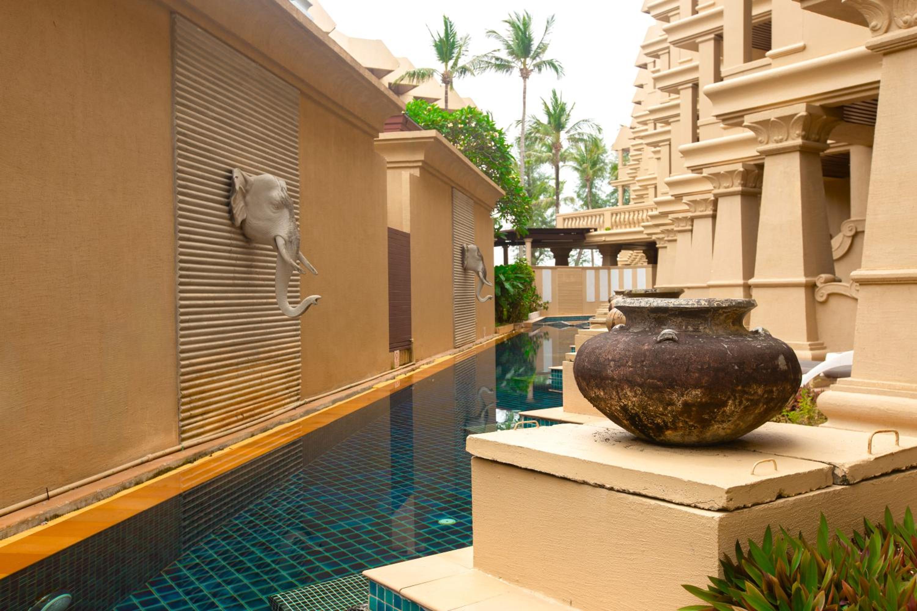 Superior Pool Access - Photo 4