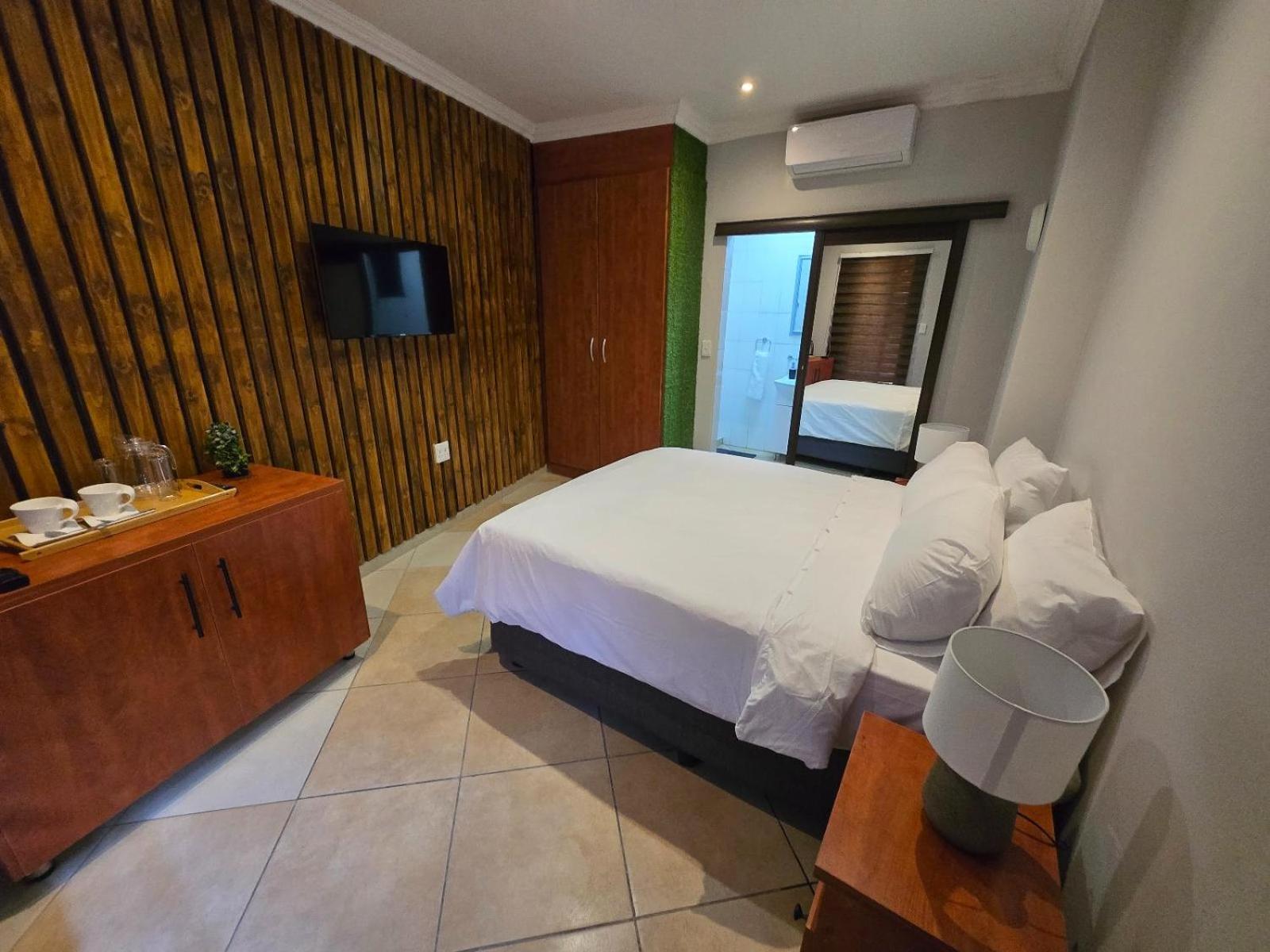 Deluxe Suite photo 1