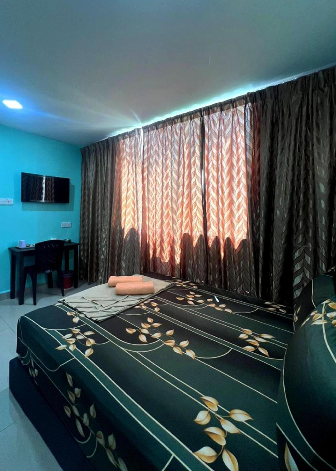 Double Room - Photo 4