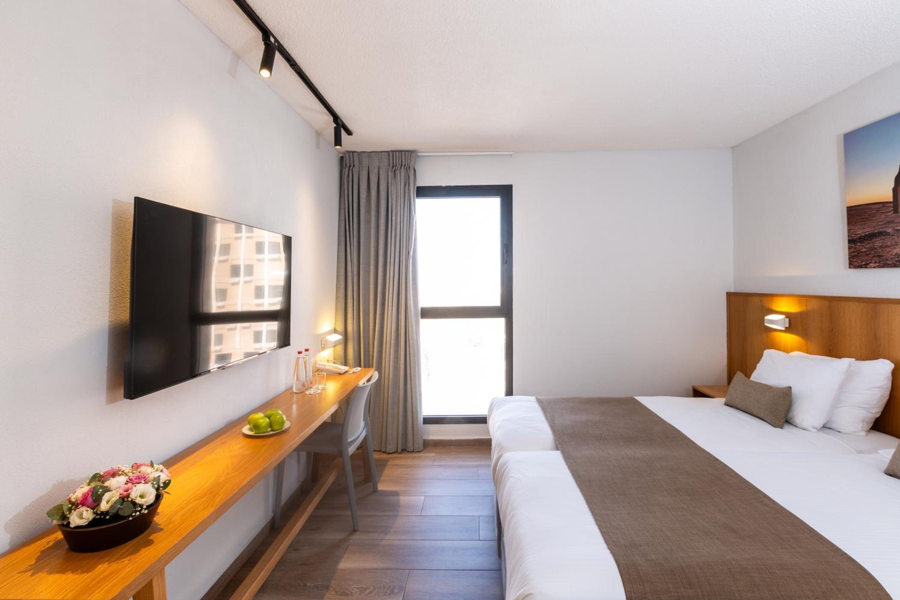 Tower Room photo 2