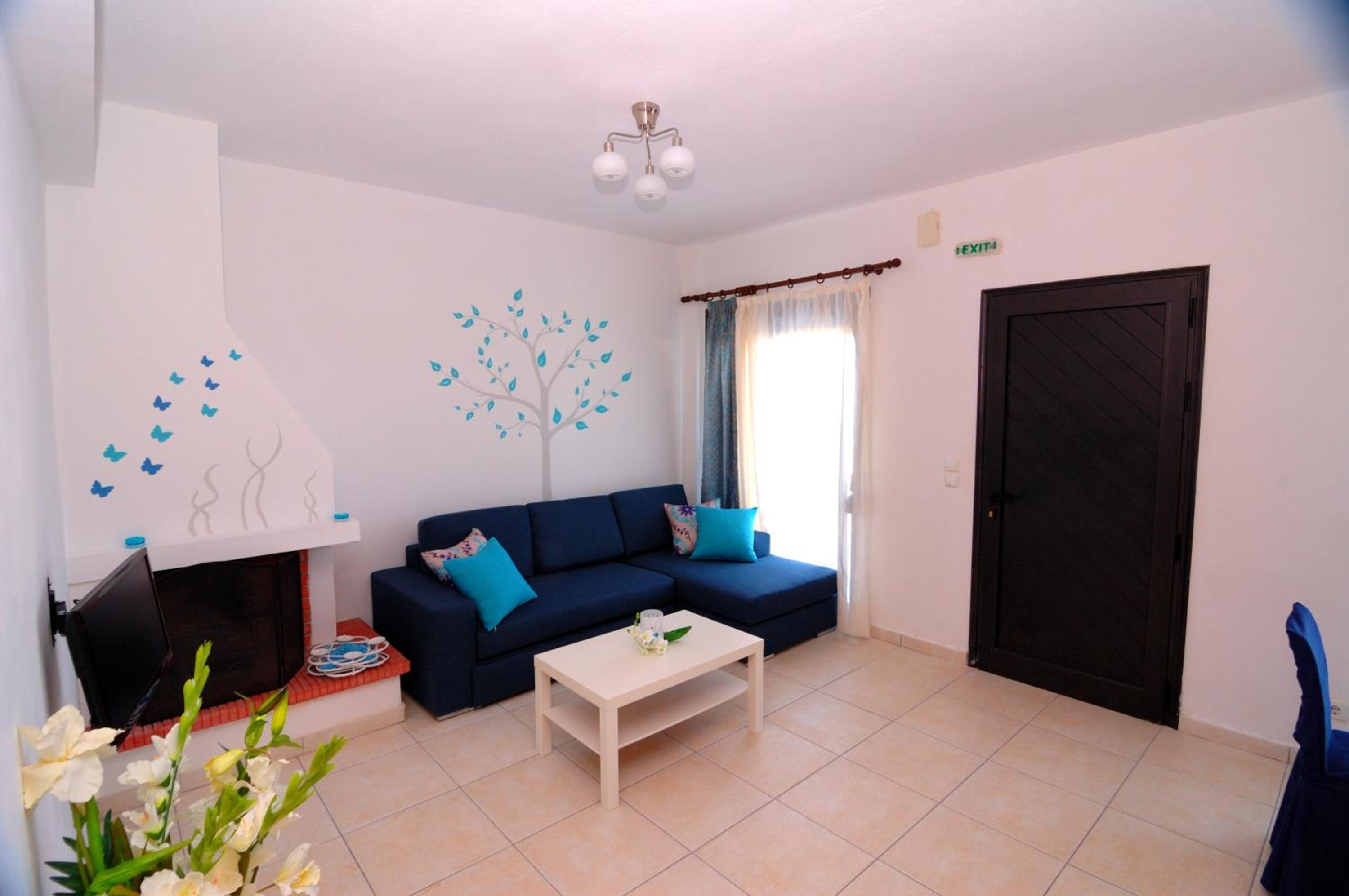 Three-Bedroom House photo 1