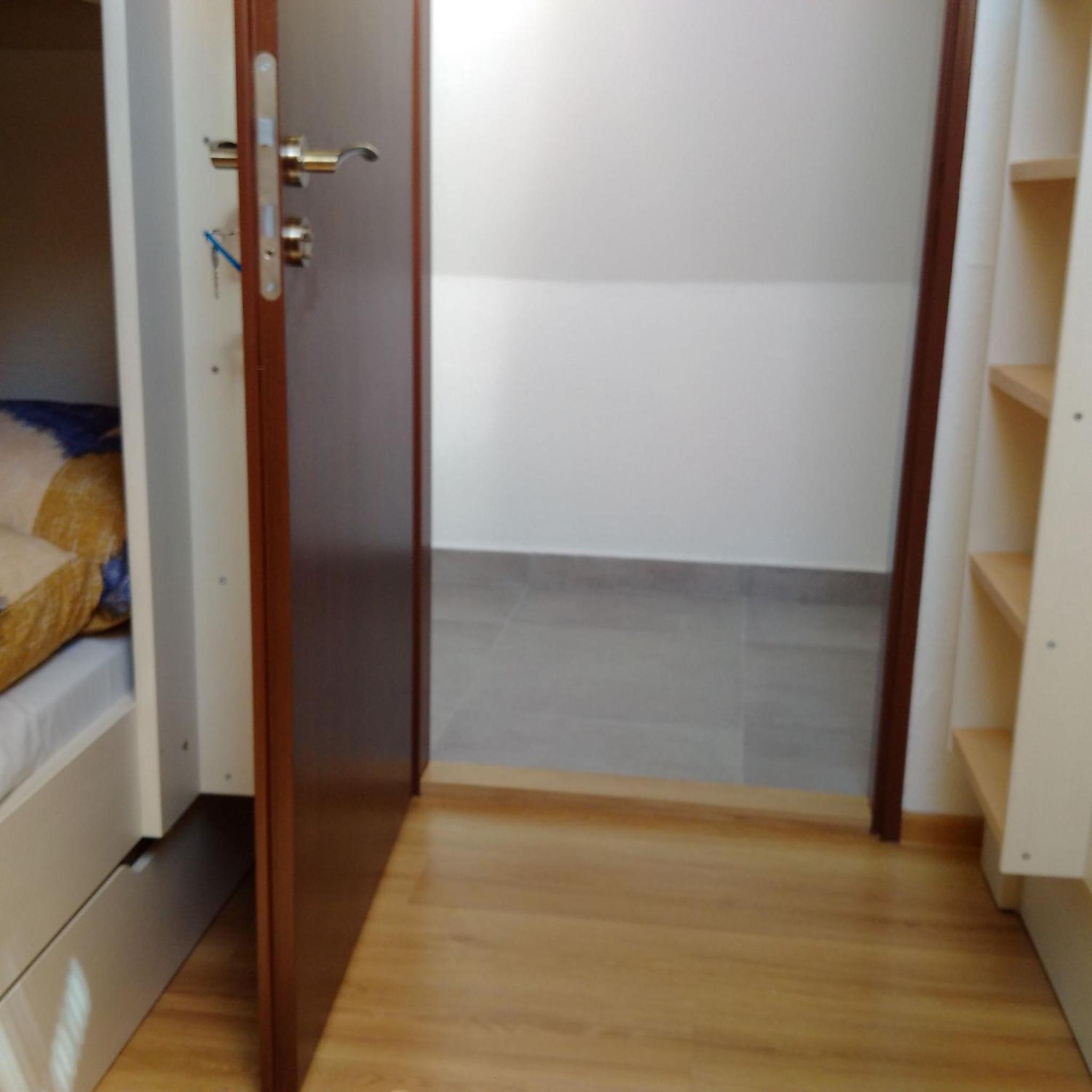 4-Bed Mixed Dormitory Room photo 1