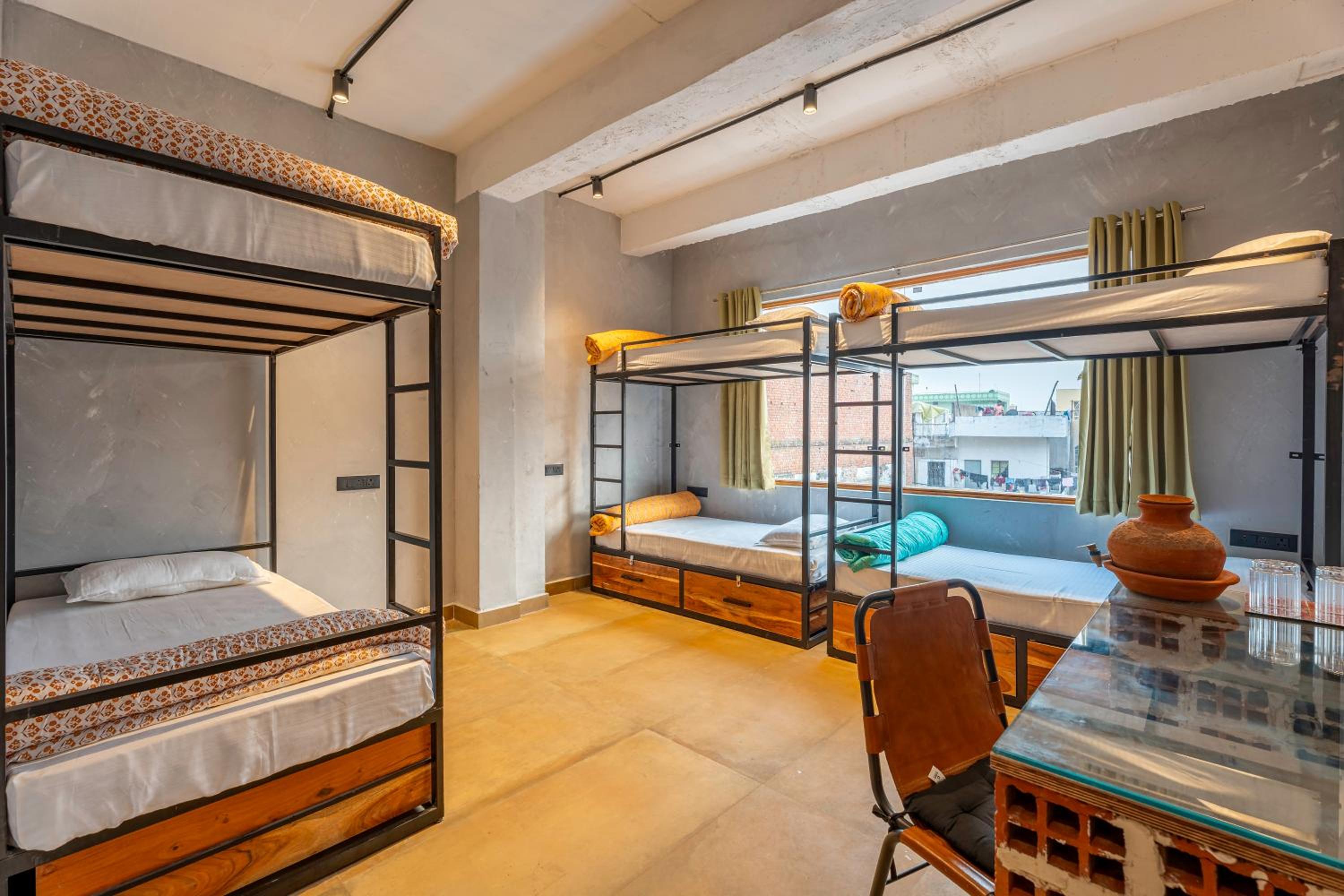 Bed in 6-Bed Female Dormitory Room photo 1
