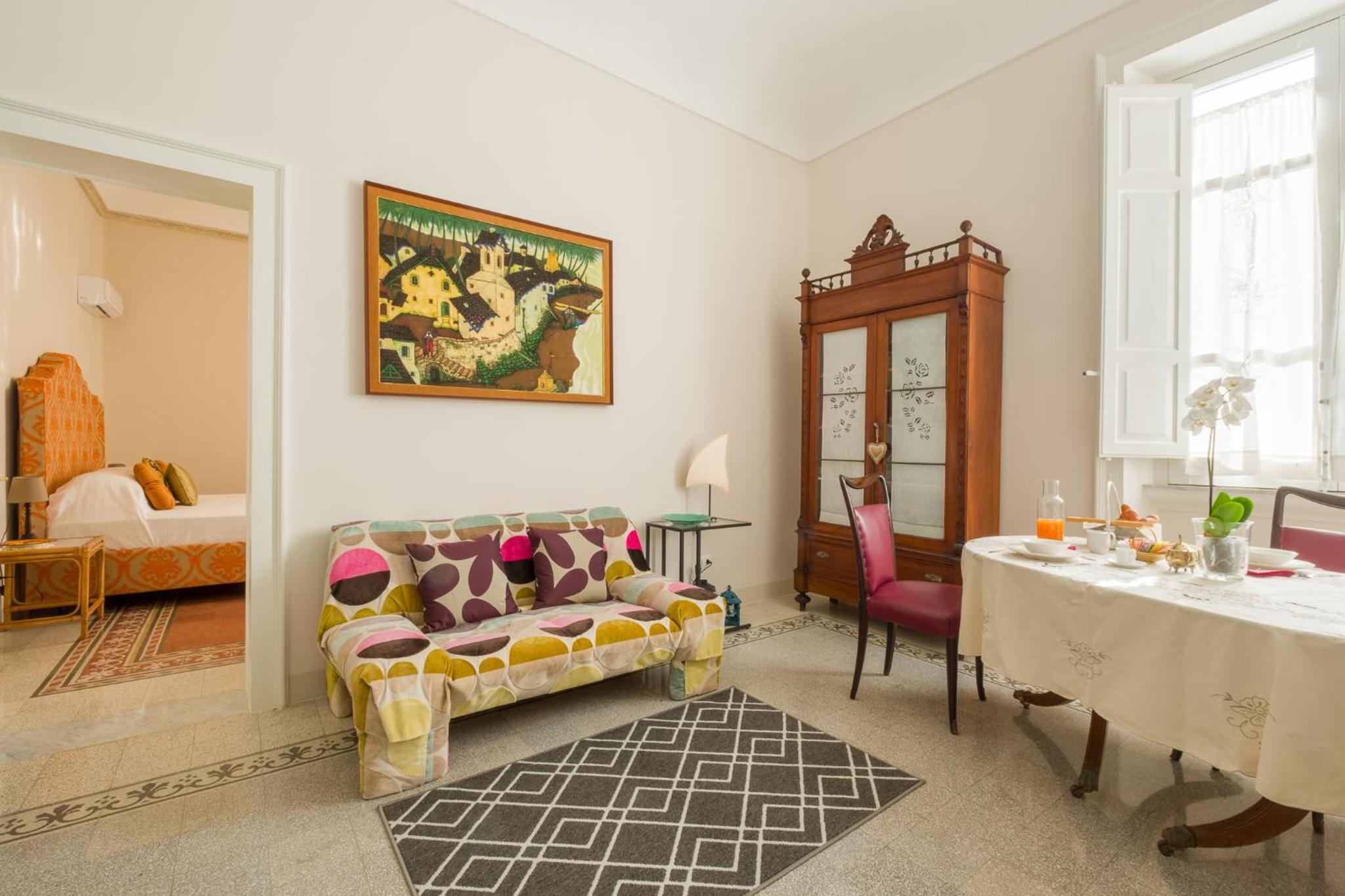 Appartamento con una camera Deluxe vista città