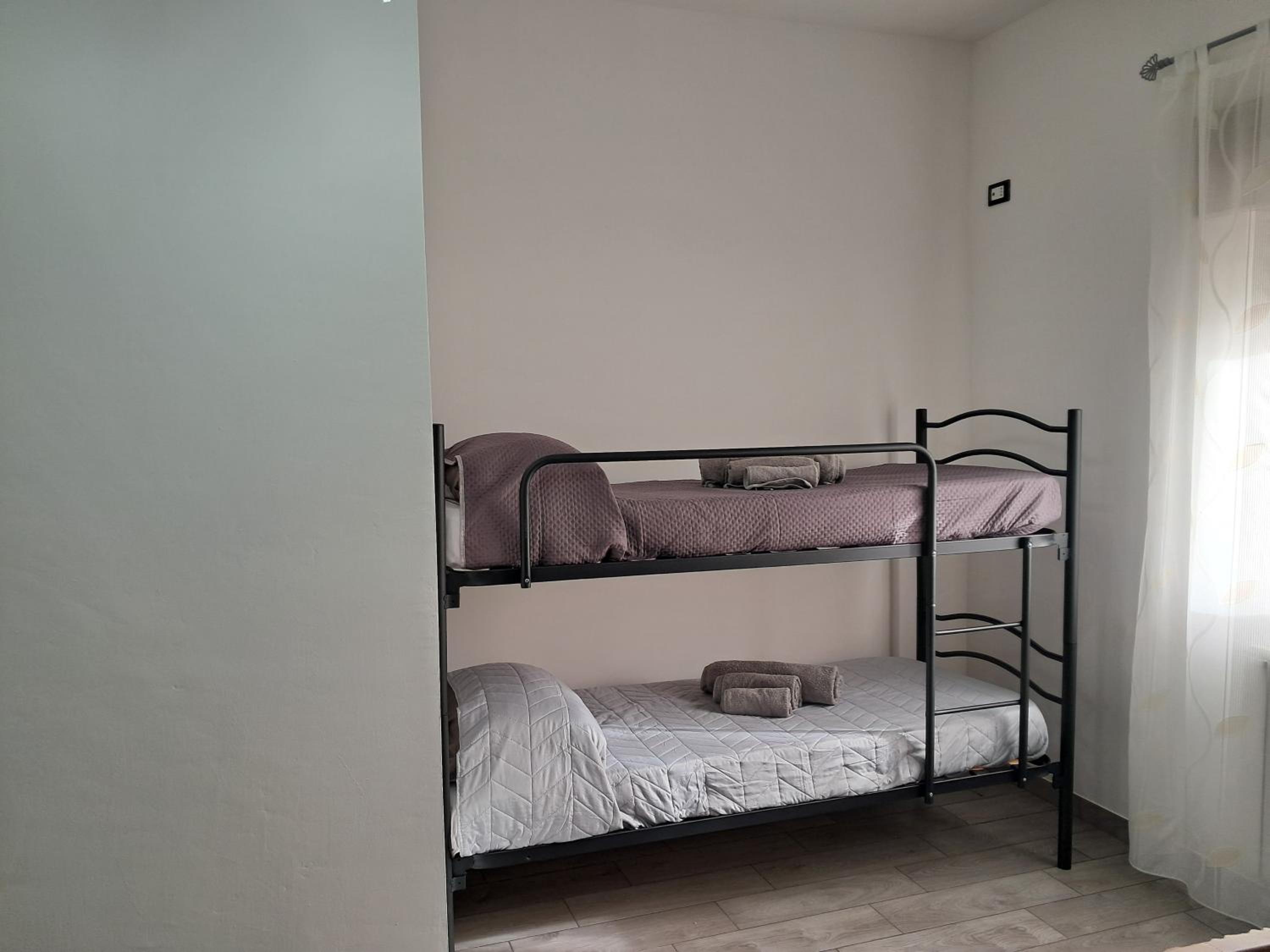 Quadruple Room with Mountain View photo 1