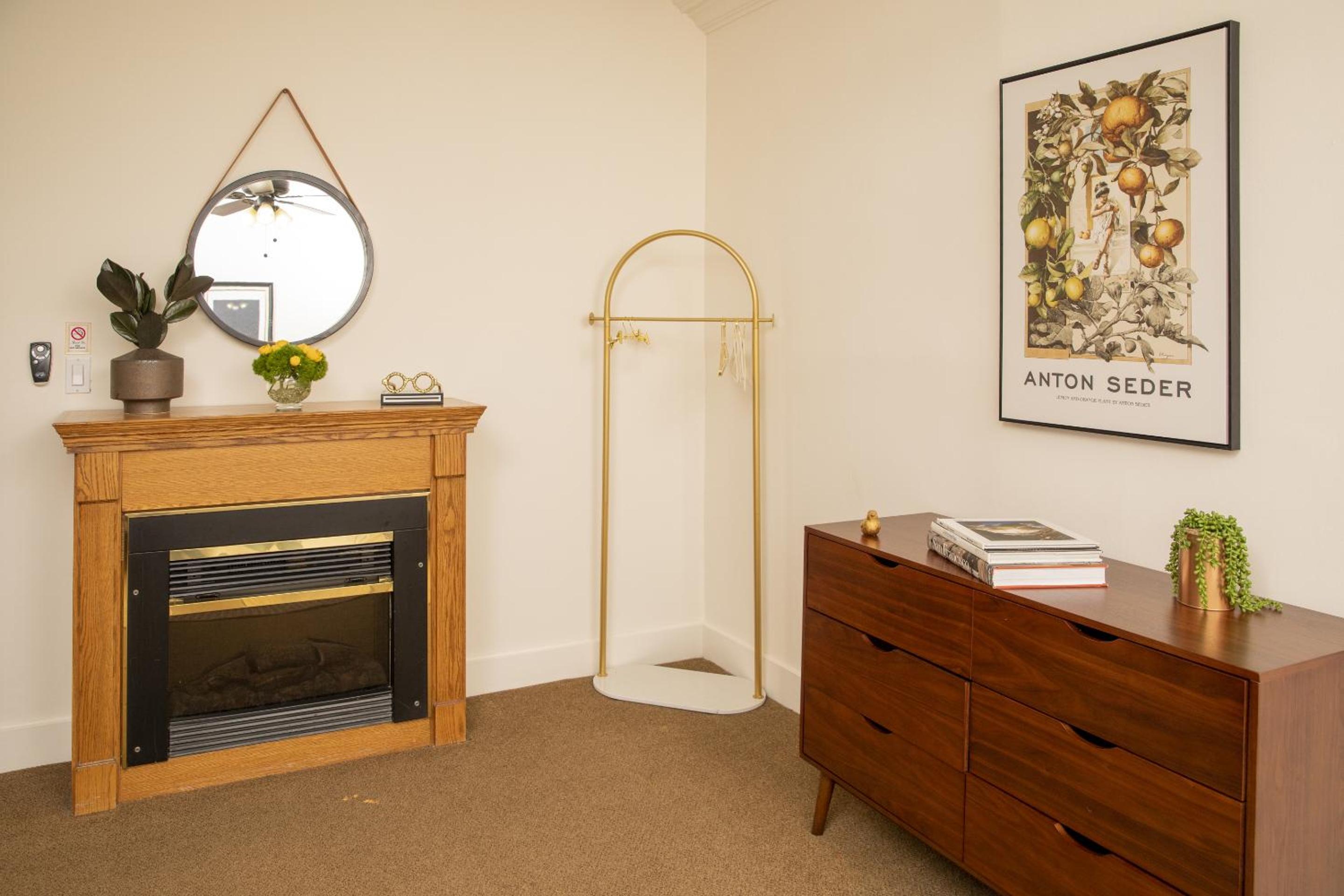 Superior King Room - Photo 18