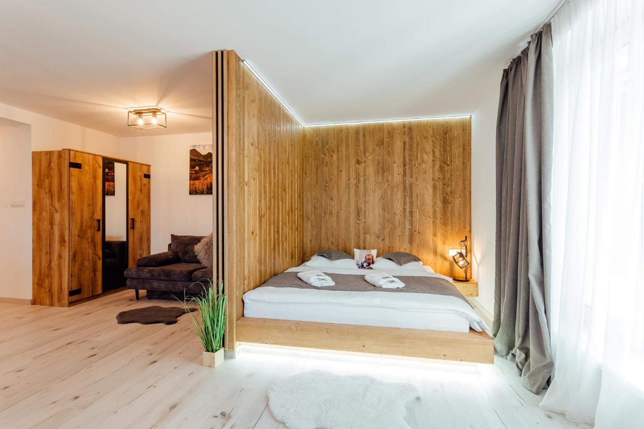 Deluxe Suite - Photo 3
