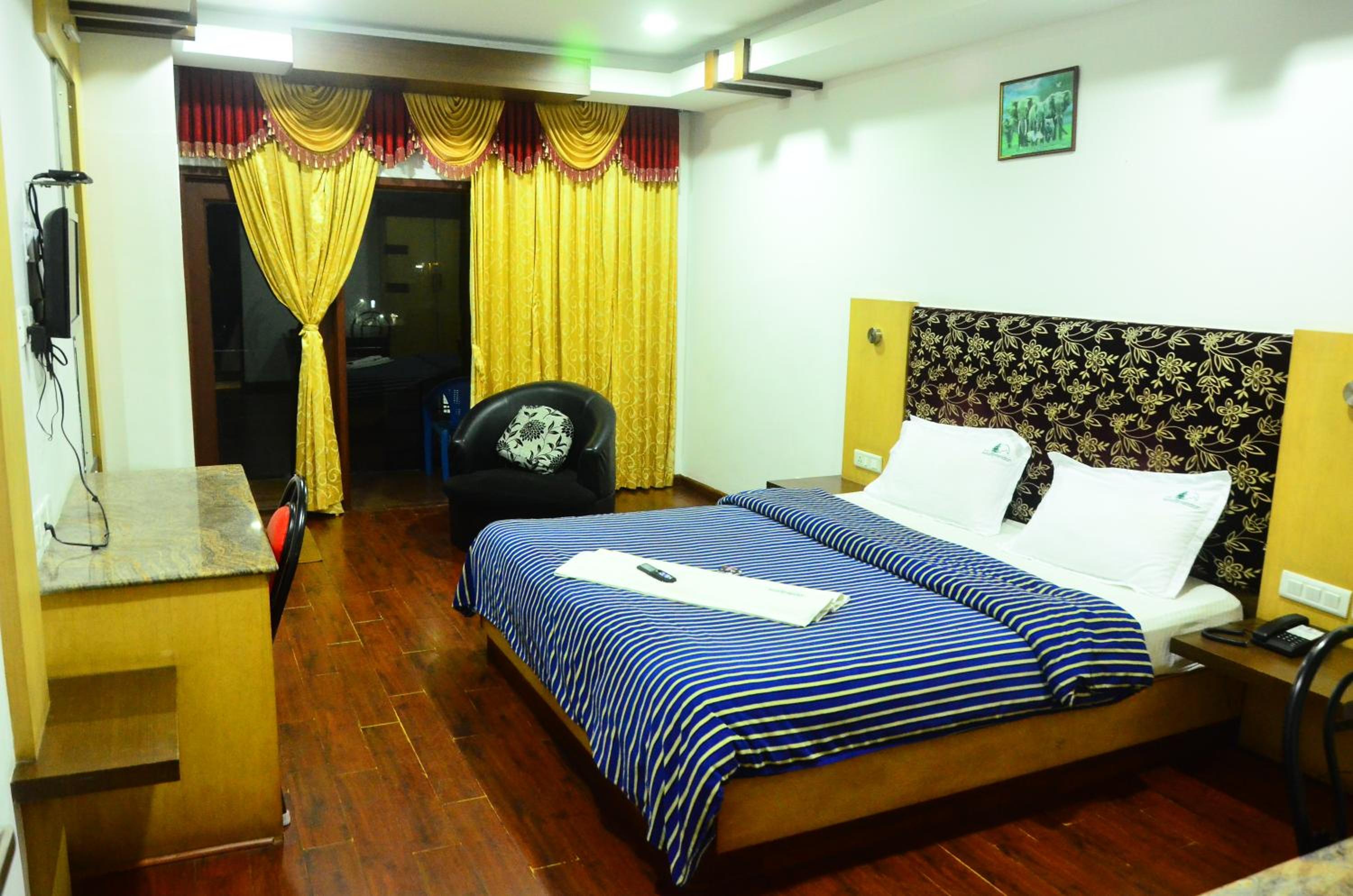 Deluxe King Room