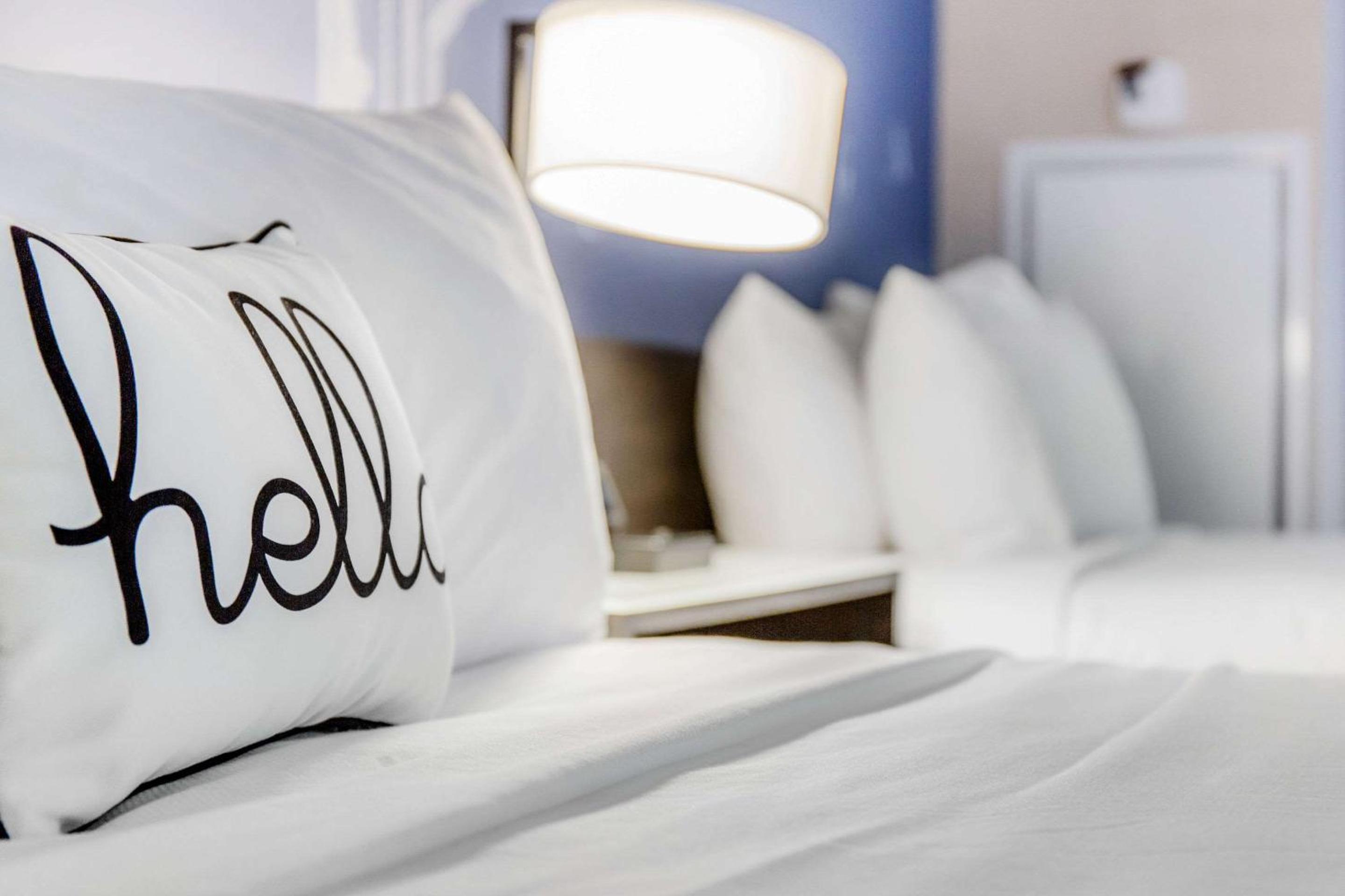 Deluxe Queen Room with Two Queen Beds - Non-Smoking