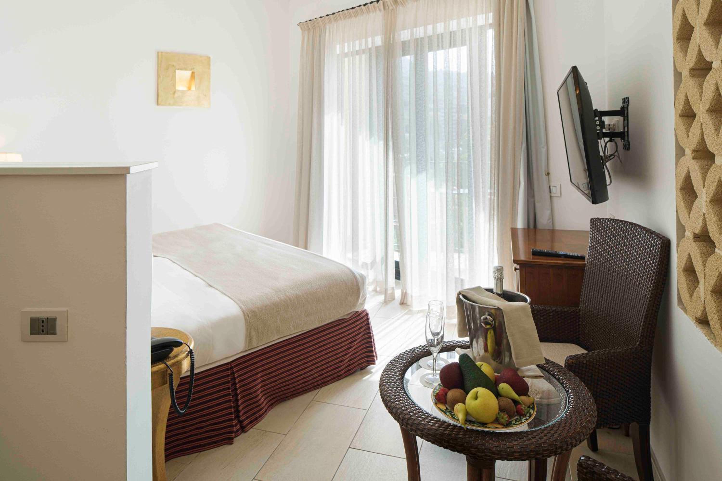 Prestige with Sea View - Photo 10