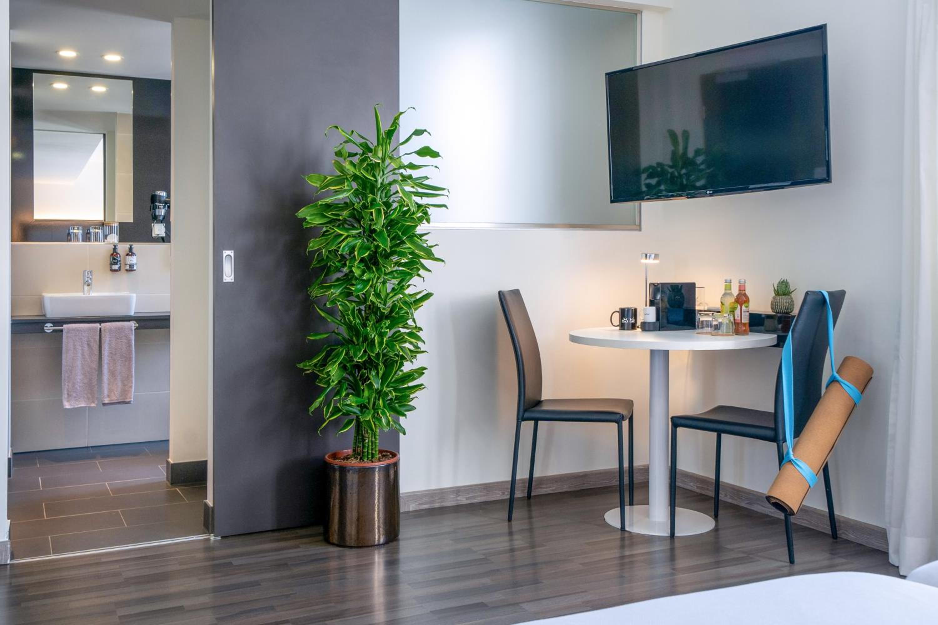 The Innside Premium Room - Photo 4