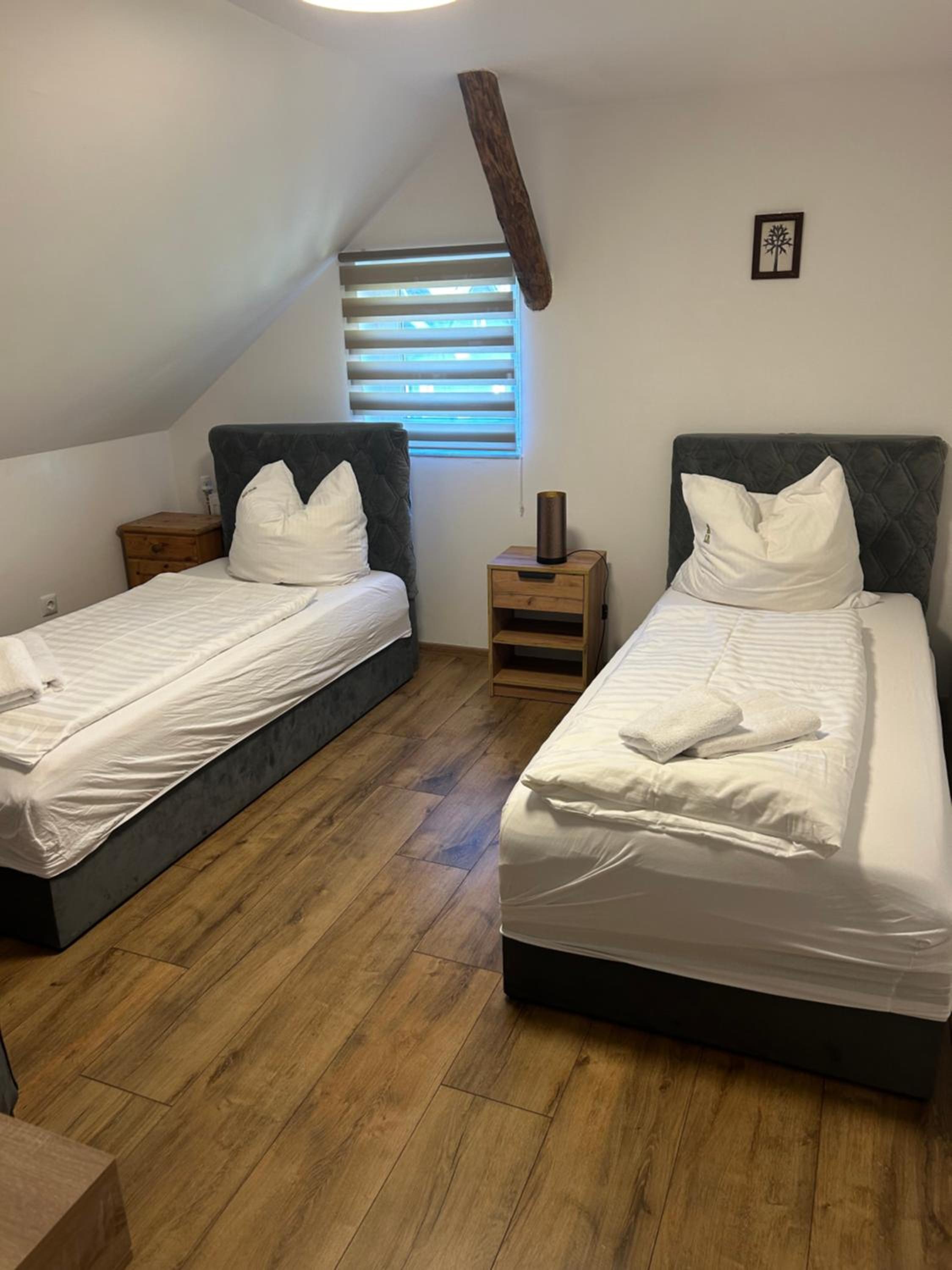 Economy Double Room - Photo 3