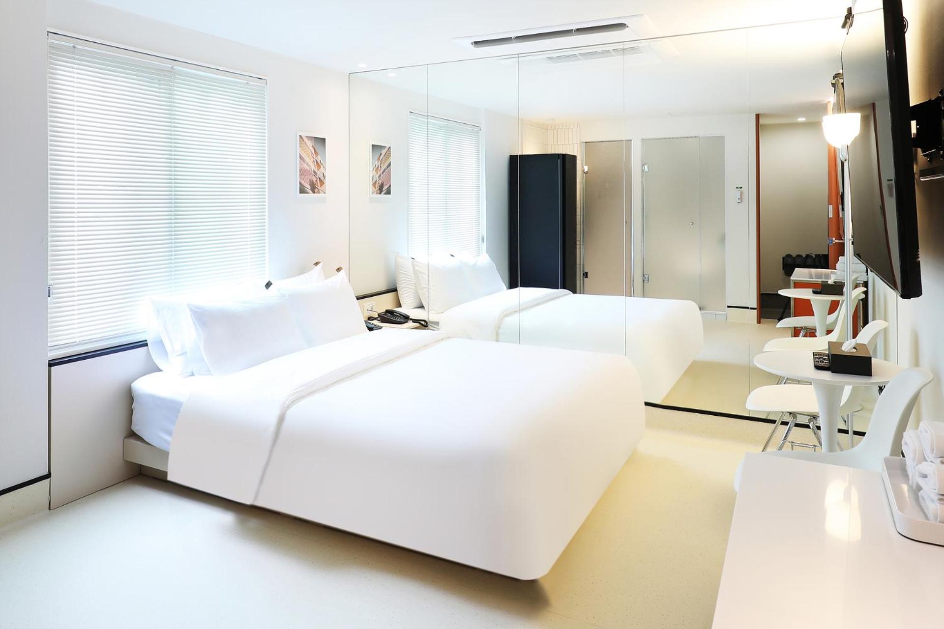 Deluxe Double Room photo 2
