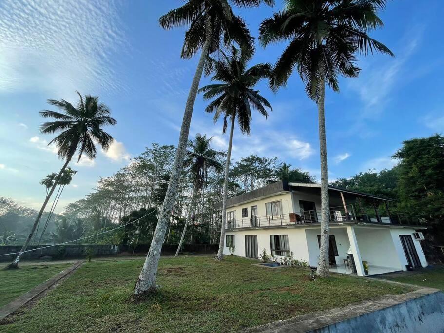 Four-Bedroom Holiday Home photo 1