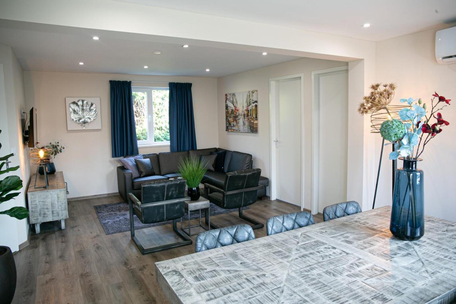 Four-Bedroom Holiday Home photo 1