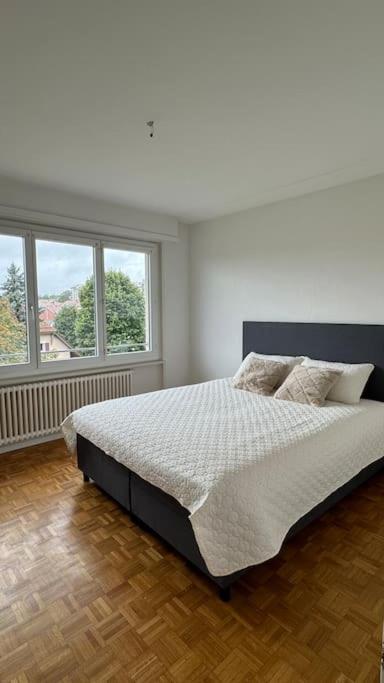 Family Two-Bedroom Apartment with View photo 1