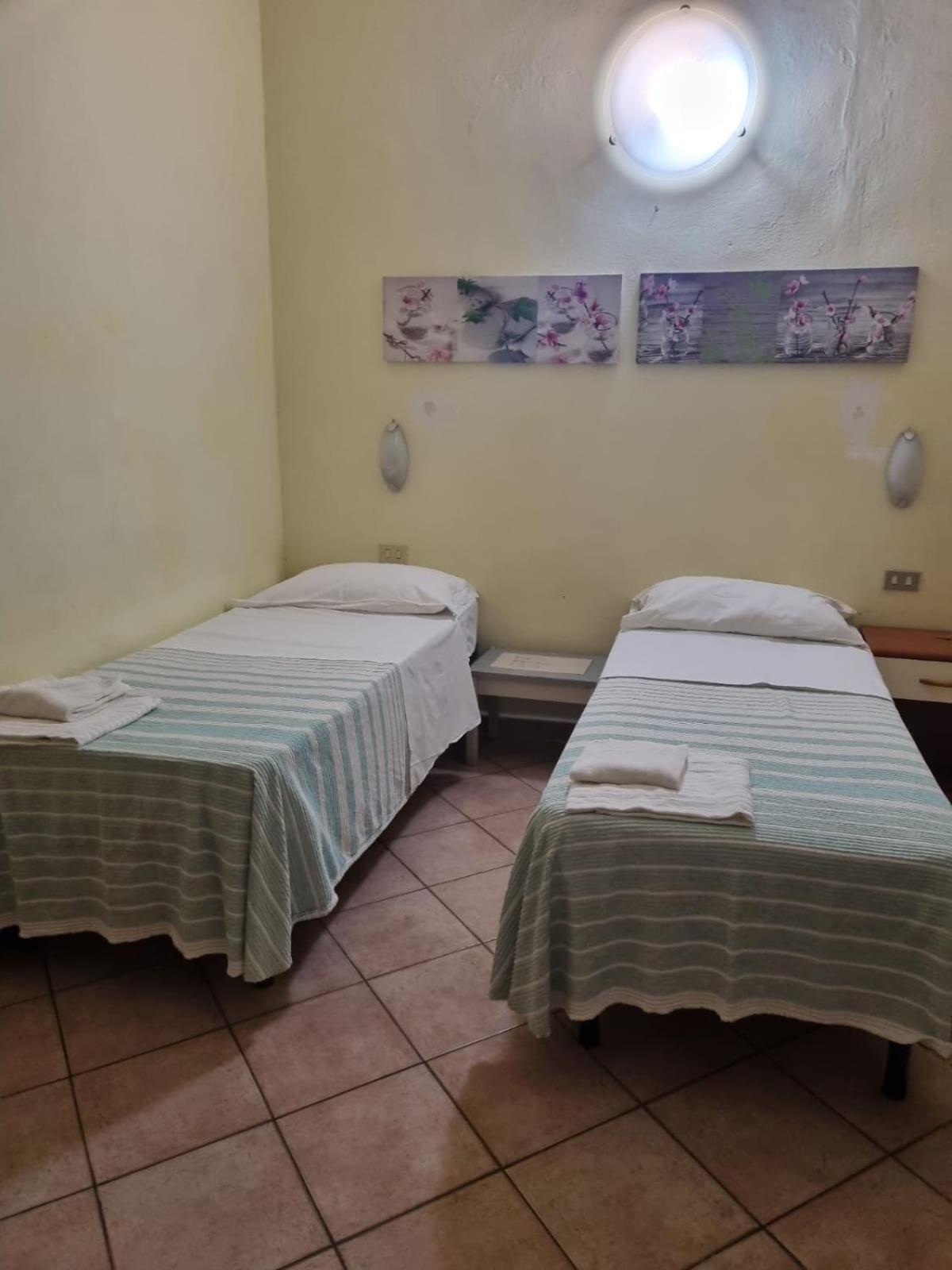 Twin Room photo 2