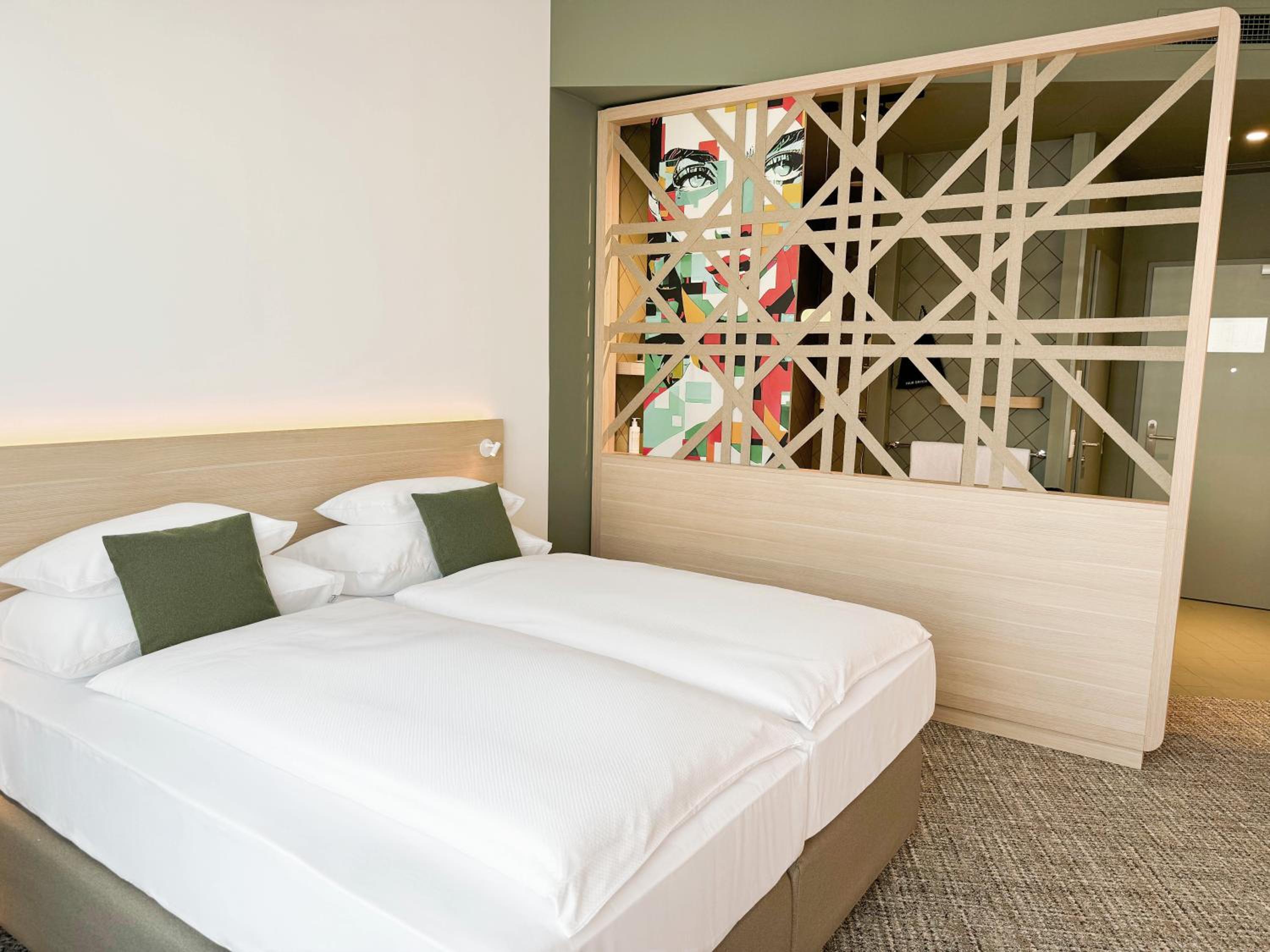 Standard Double or Twin Room photo 3