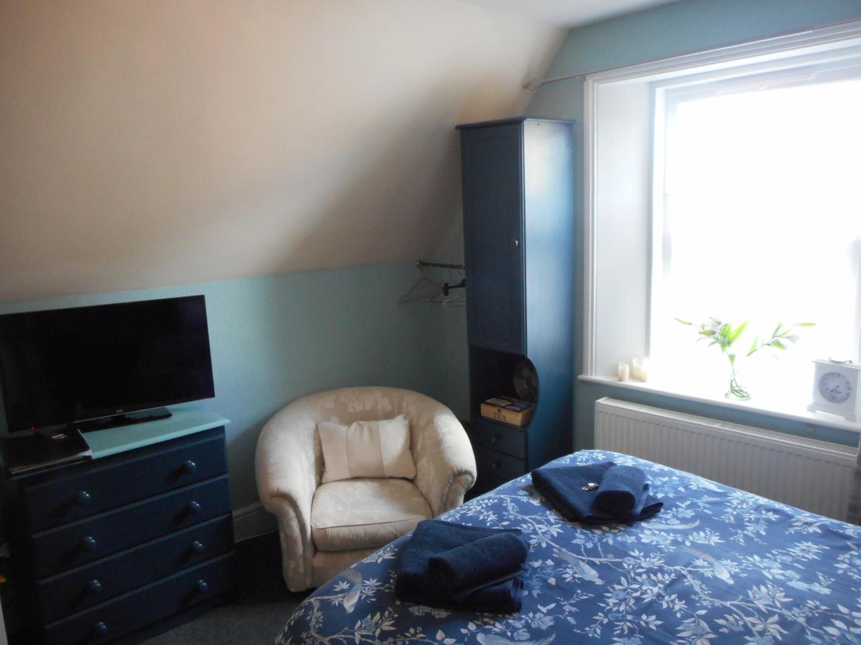 Standard Double Room - Photo 5