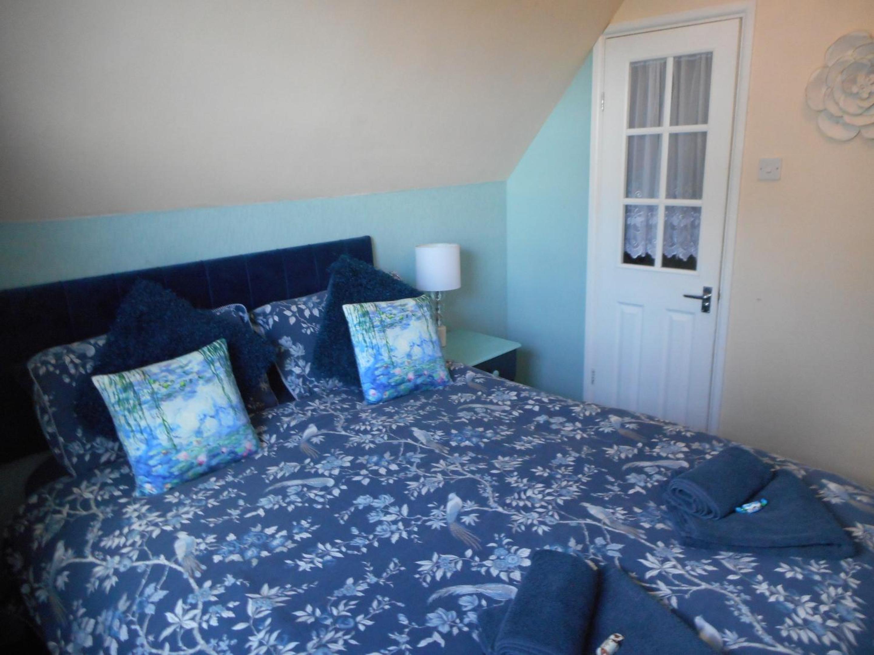 Standard Double Room - Photo 4