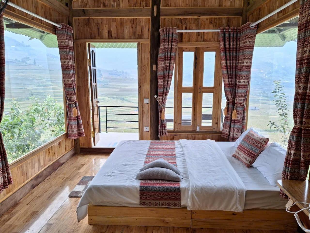 Deluxe Bungalow with Garden View photo 3