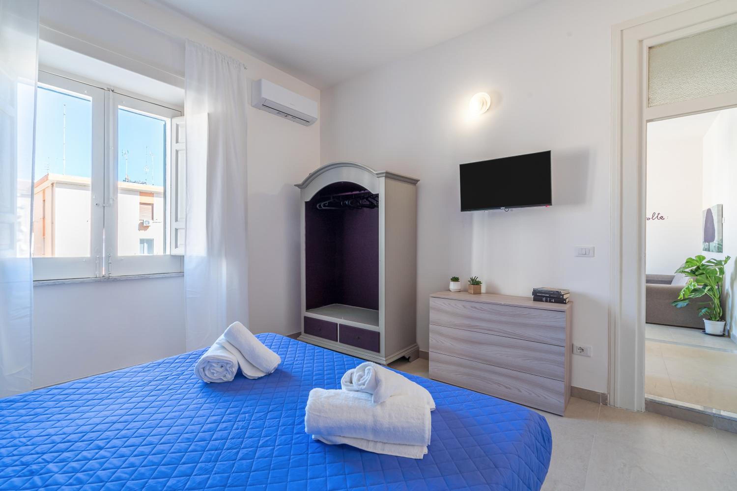 Superior One-Bedroom Apartment