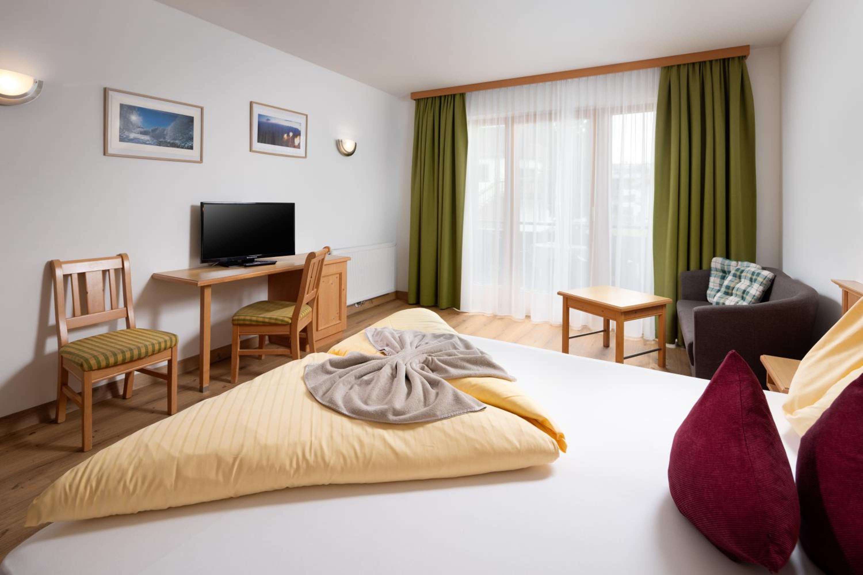Double Room with Balcony photo 2