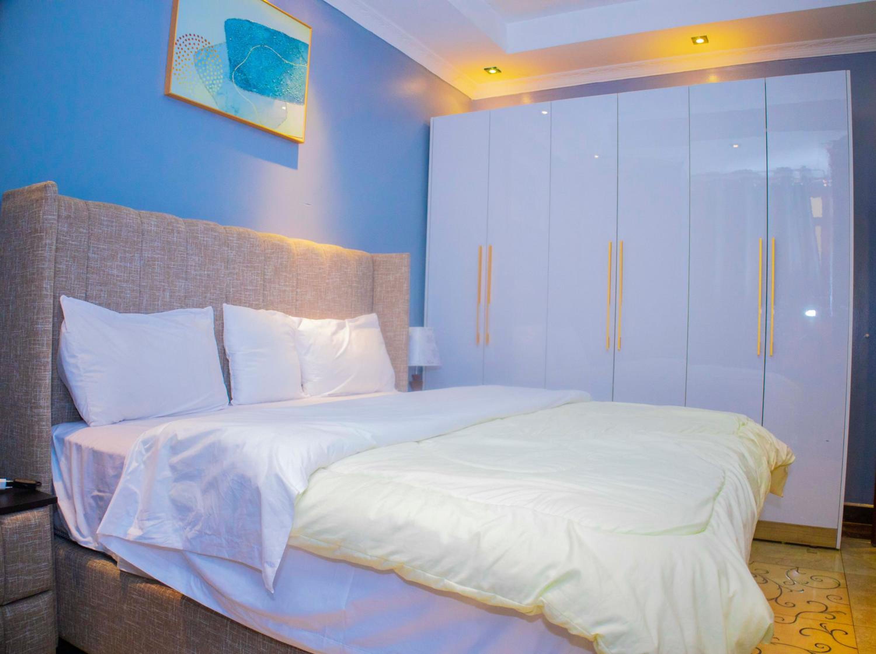 Single Room With Bathroom photo 2