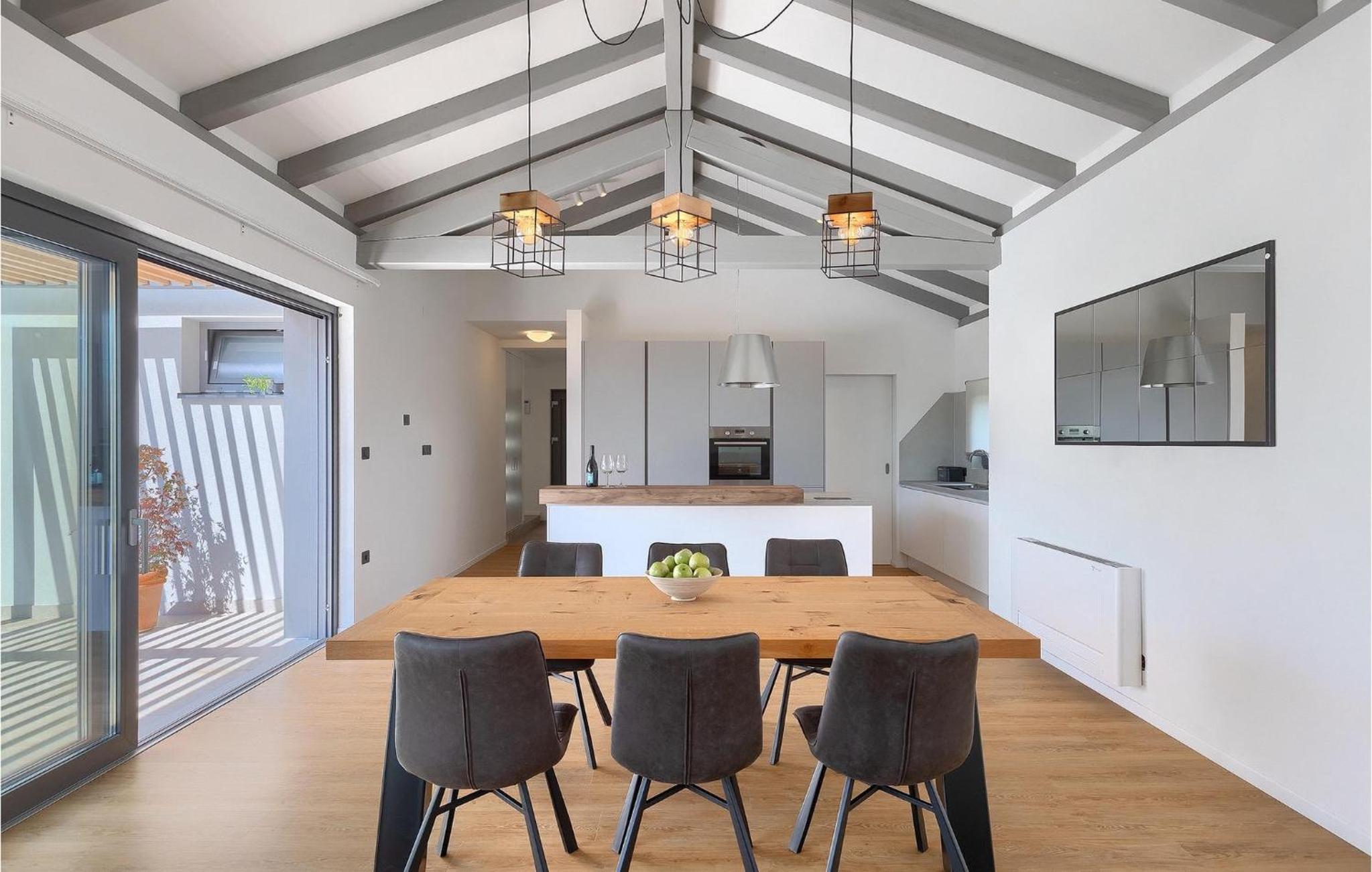 Three-Bedroom Vacation Home  photo 1