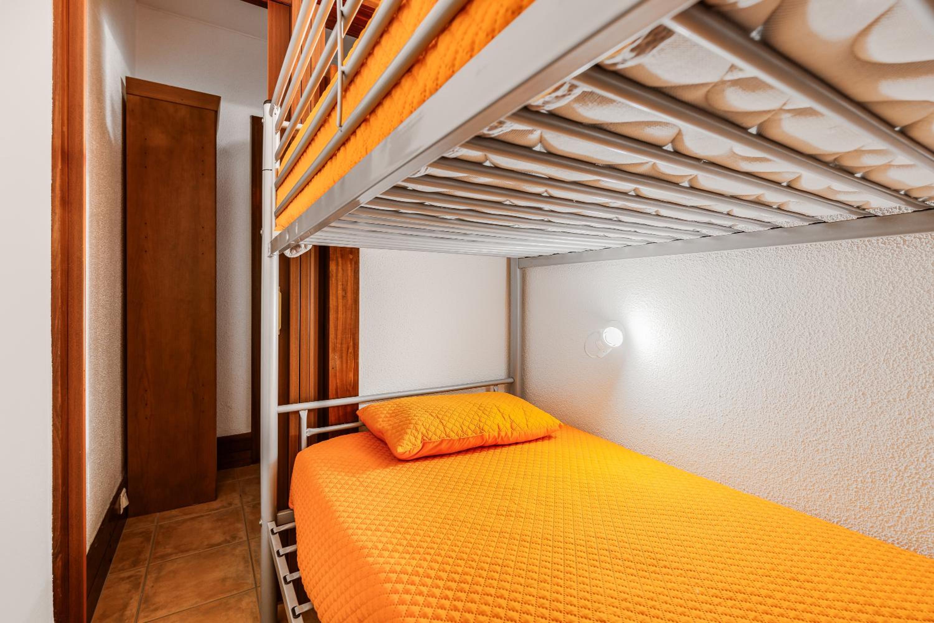 Two-Bedroom Deluxe Apartment with Ocean View photo 1