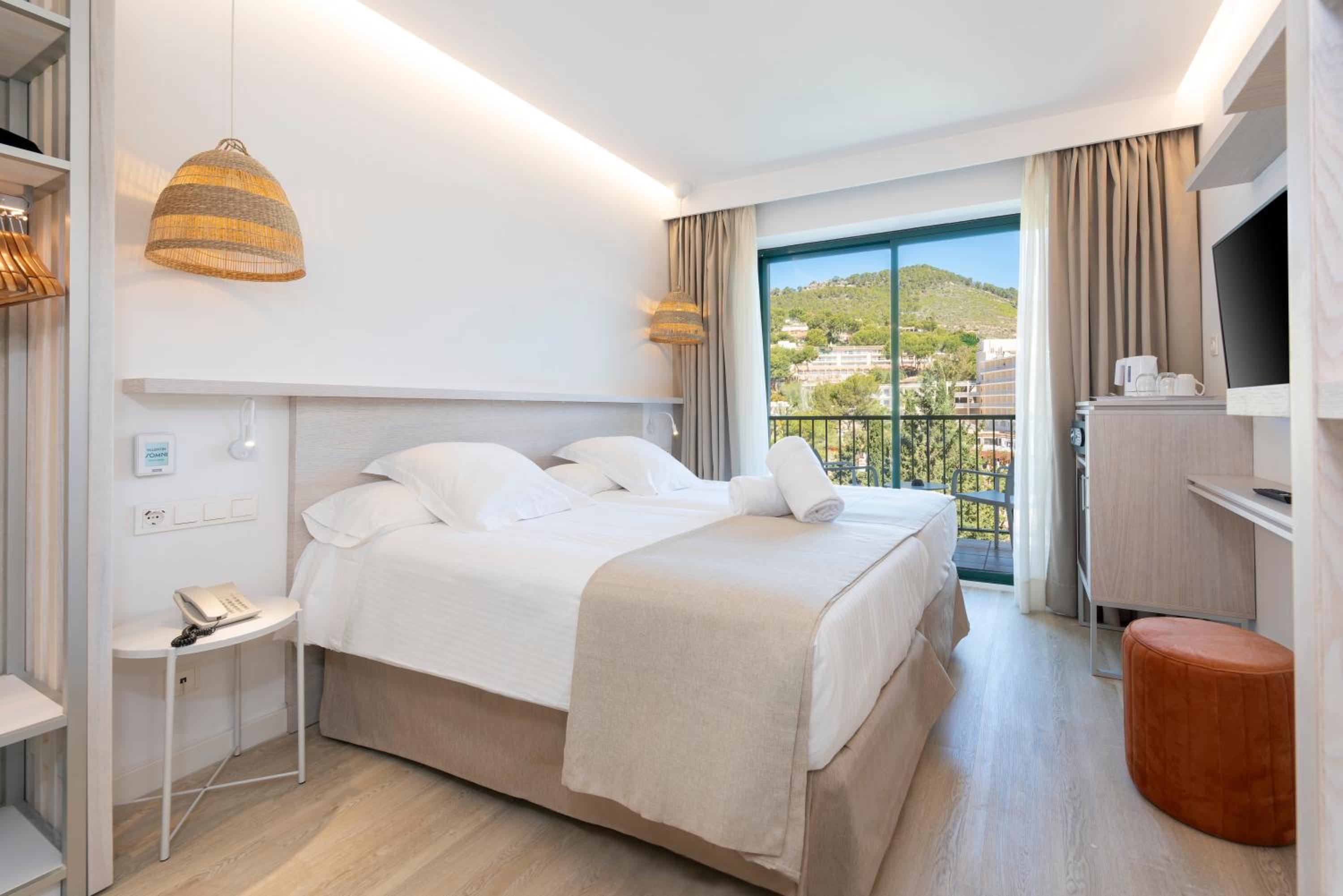 Deluxe Double Room with Balcony - Adults Only Area
