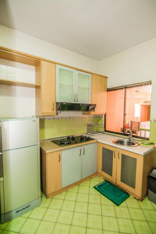 Three-Bedroom Apartment - Photo 15