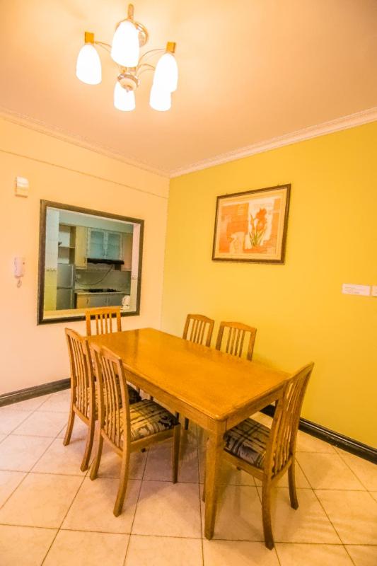 Three-Bedroom Apartment - Photo 10