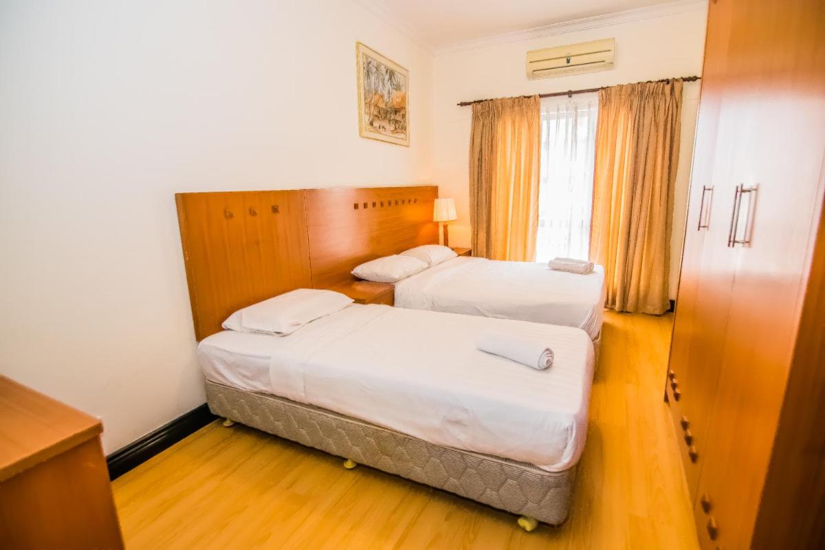 Three-Bedroom Apartment - Photo 7
