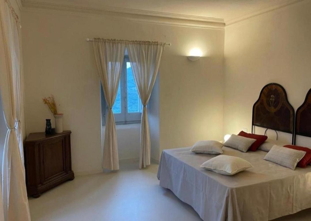 Villa photo 1