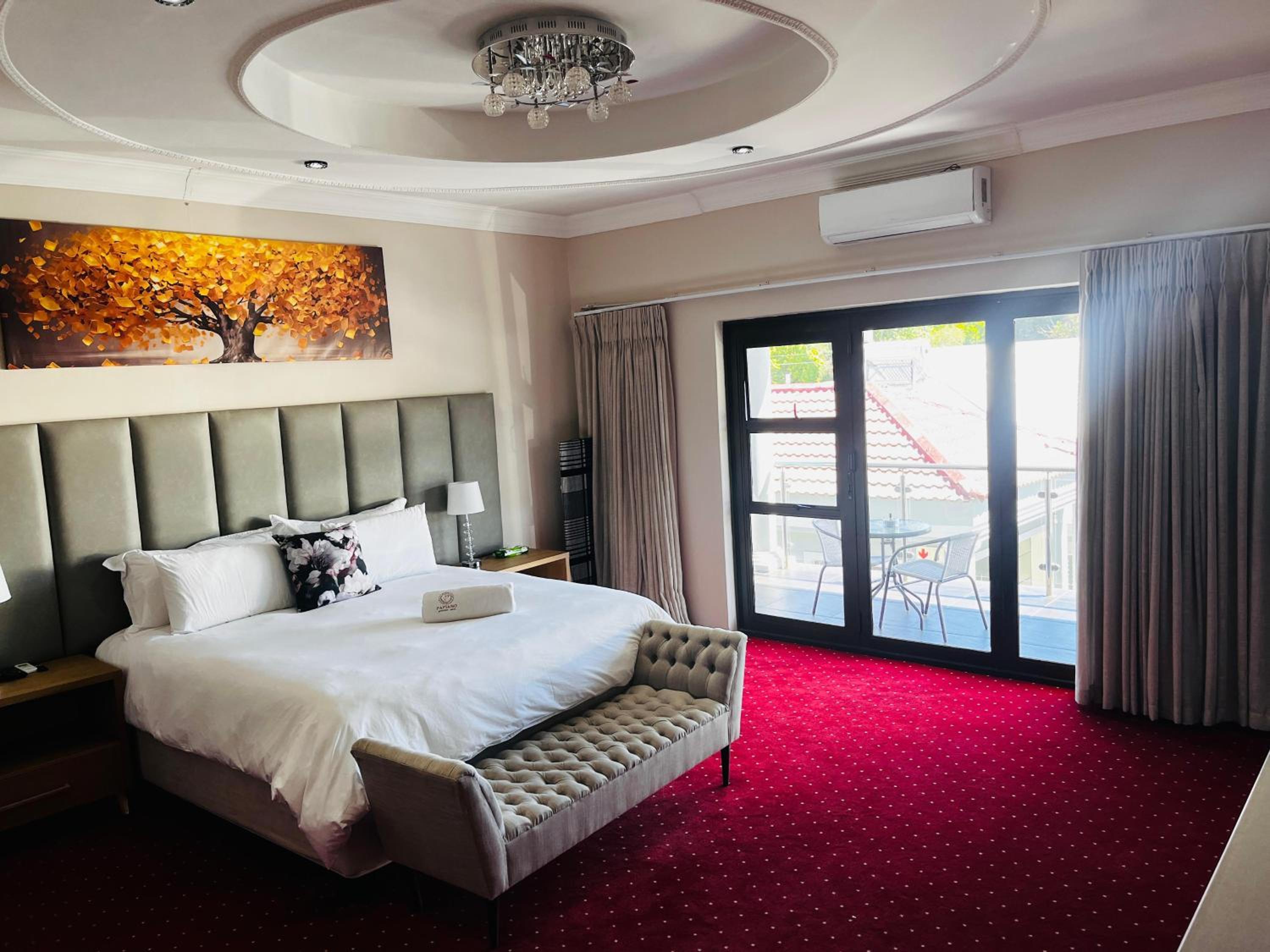 Queen Room with Balcony