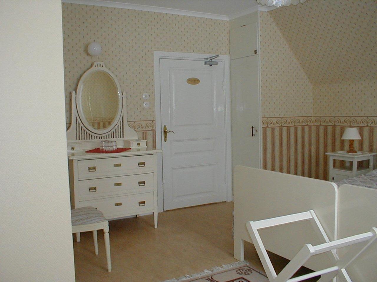 Double or Twin Room photo 2