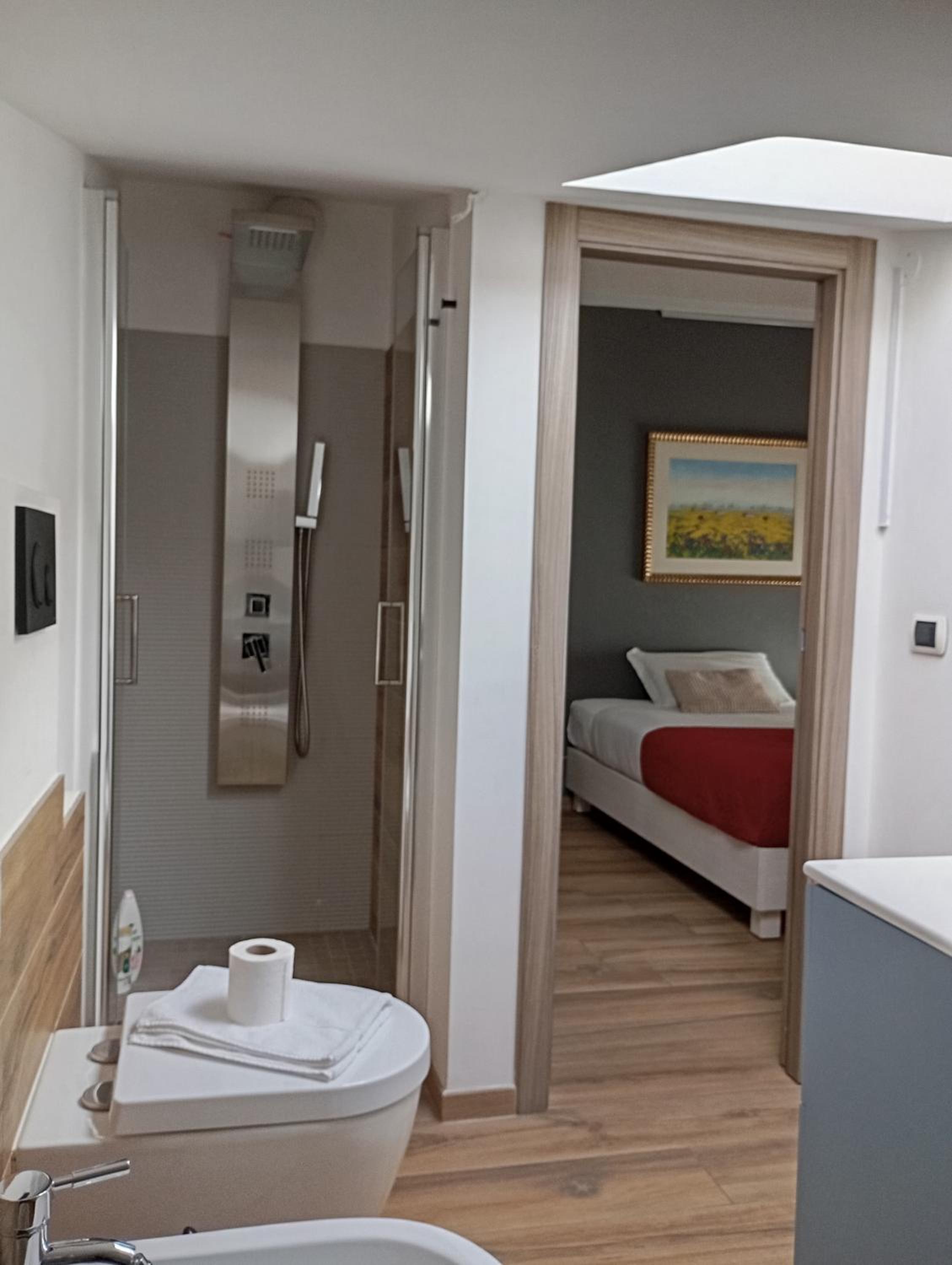 Deluxe Double or Twin Room with Balcony photo 3