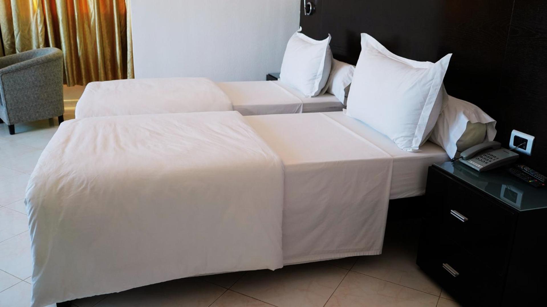 Twin Room with Private Bathroom