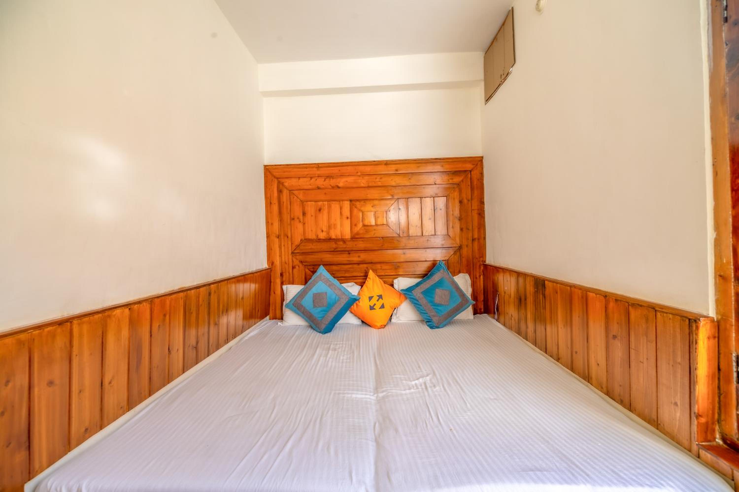 Quadruple Room With Mountain View