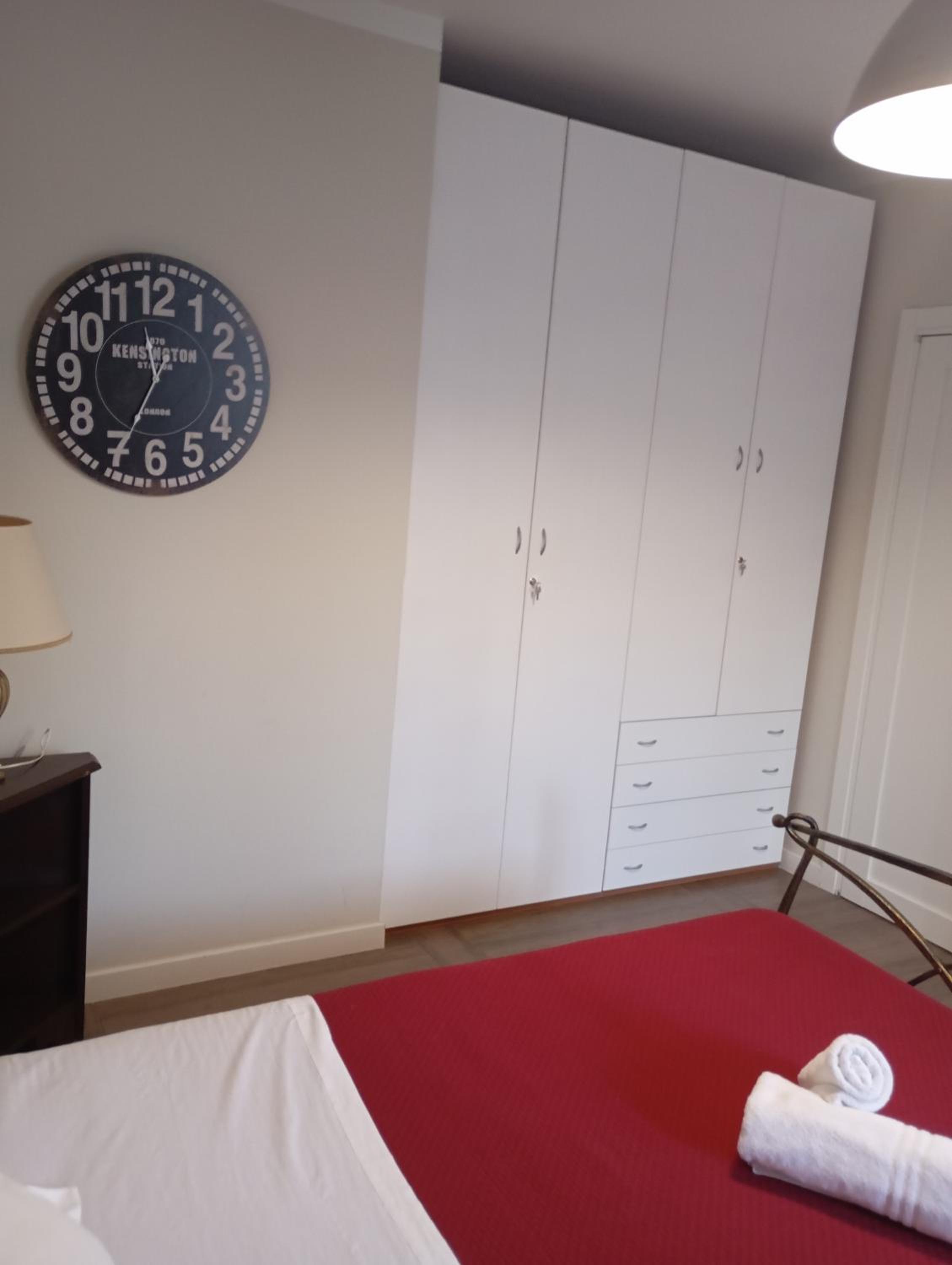 Deluxe King Room - Photo 23