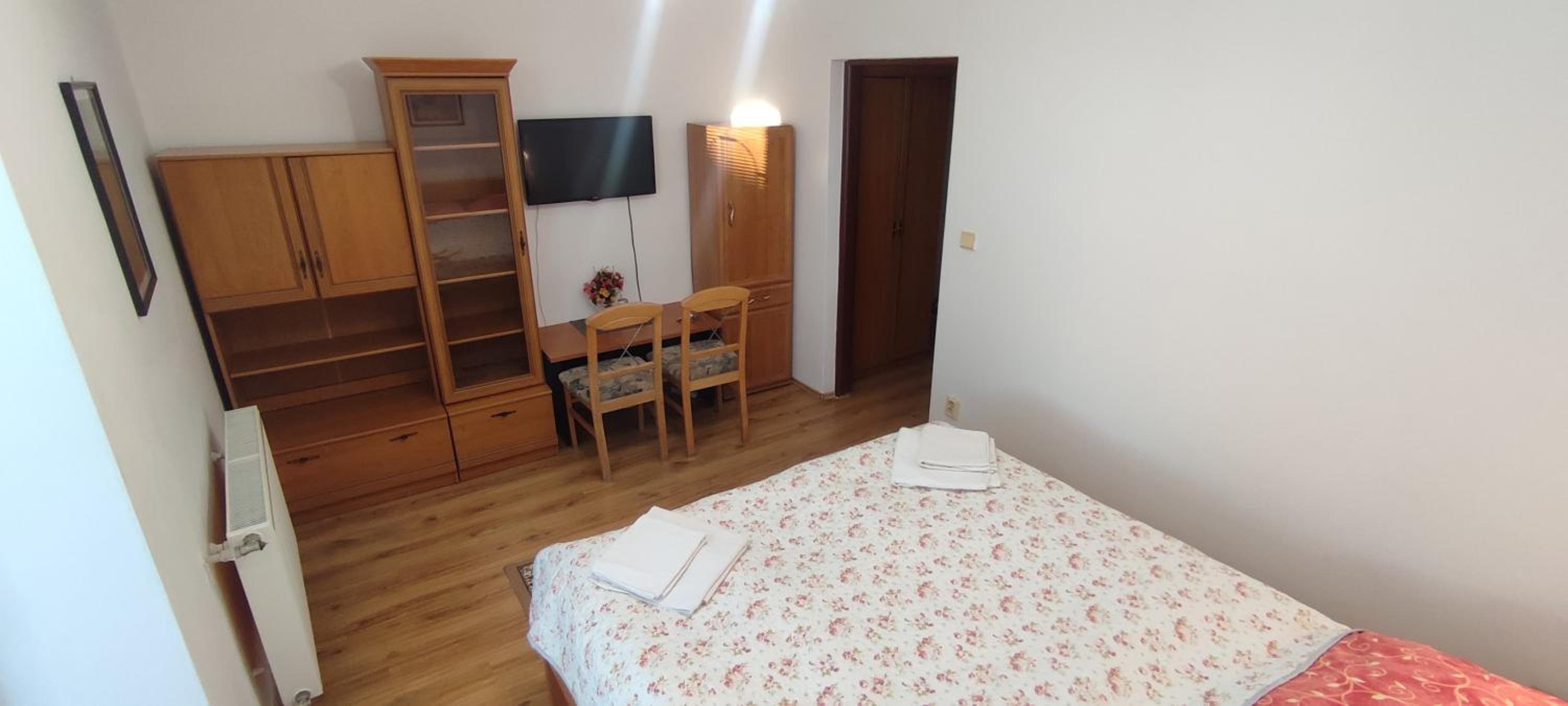 Double Room with Balcony - Photo 5