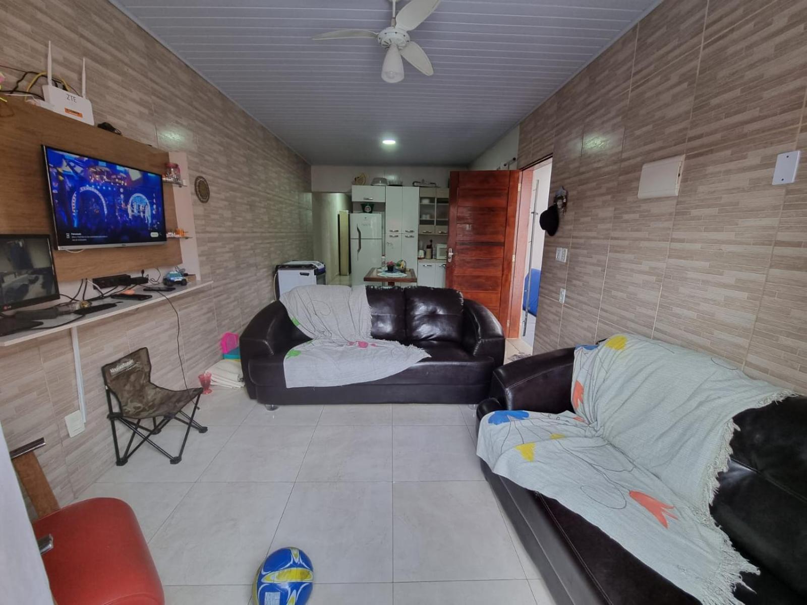 Three-Bedroom House photo 3