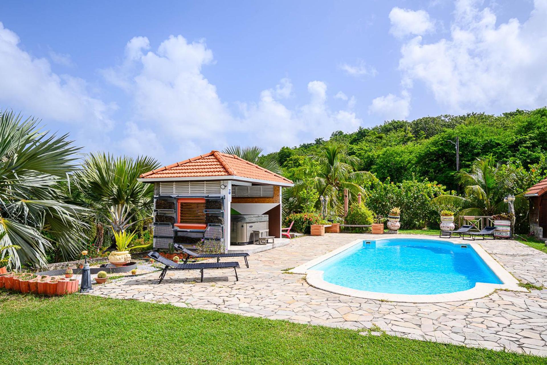 Double Room with Pool View - Photo 26
