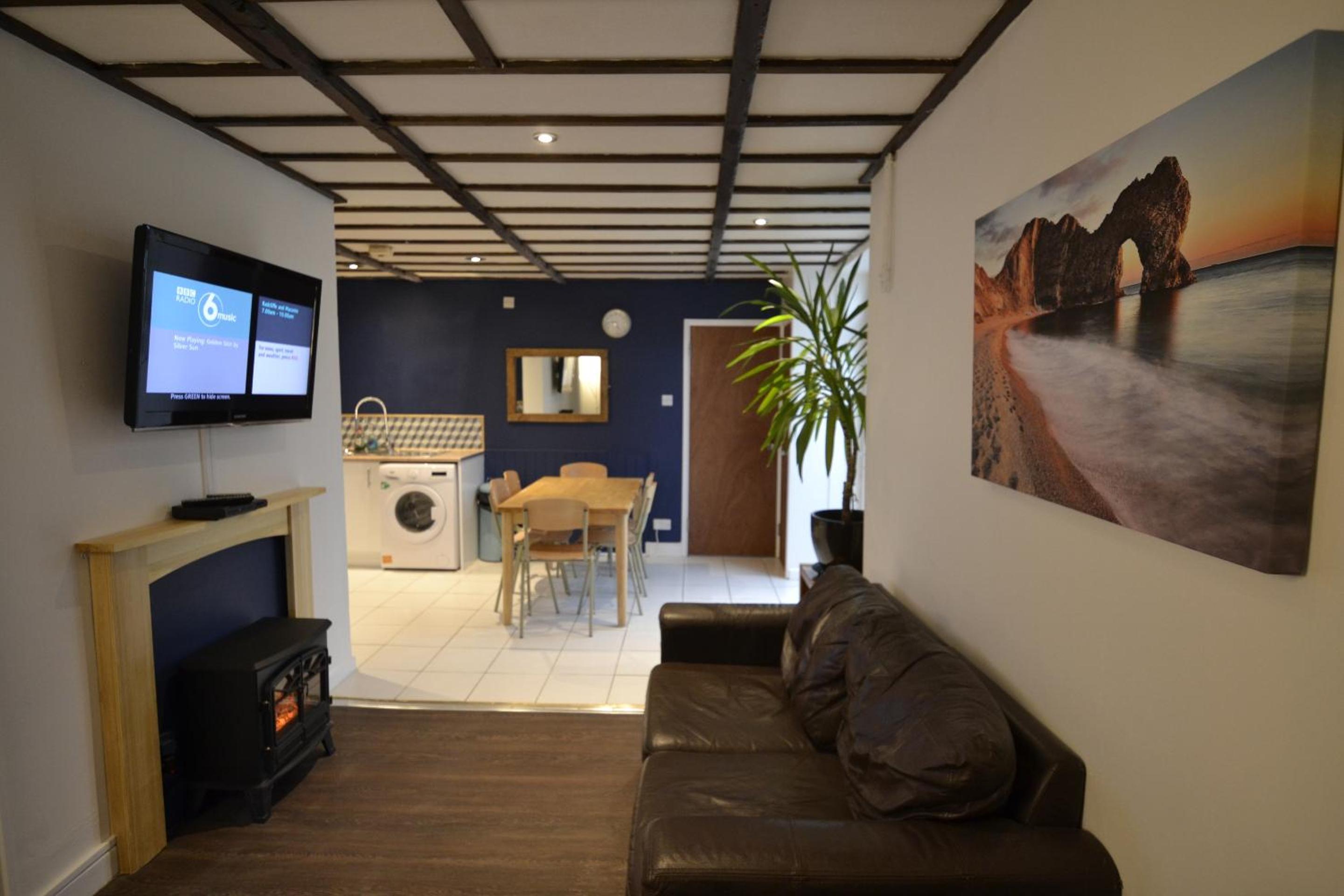 Two-Bedroom Apartment with Garden View photo 2
