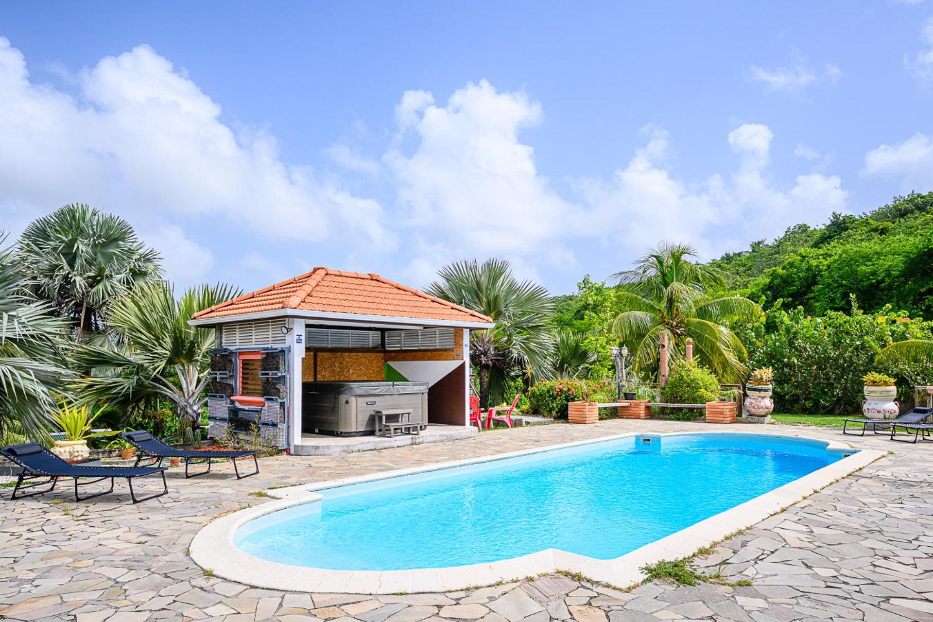 Double Room with Pool View - Photo 25