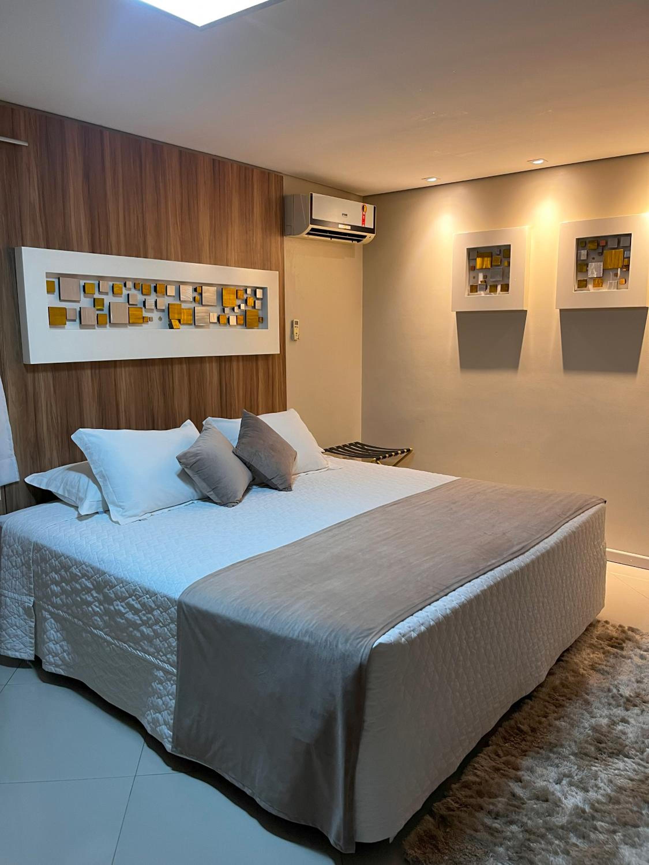 King Suite with Spa Bath
